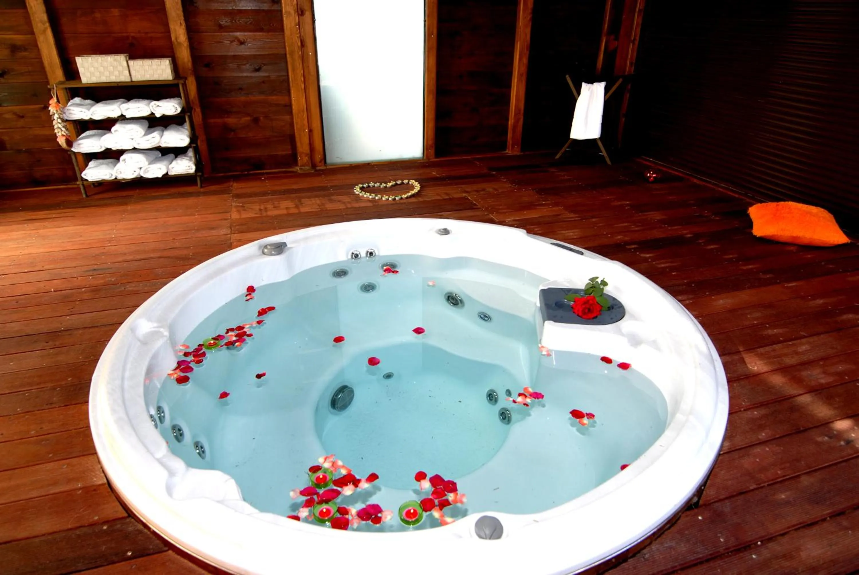 Steam room in Garden City Image