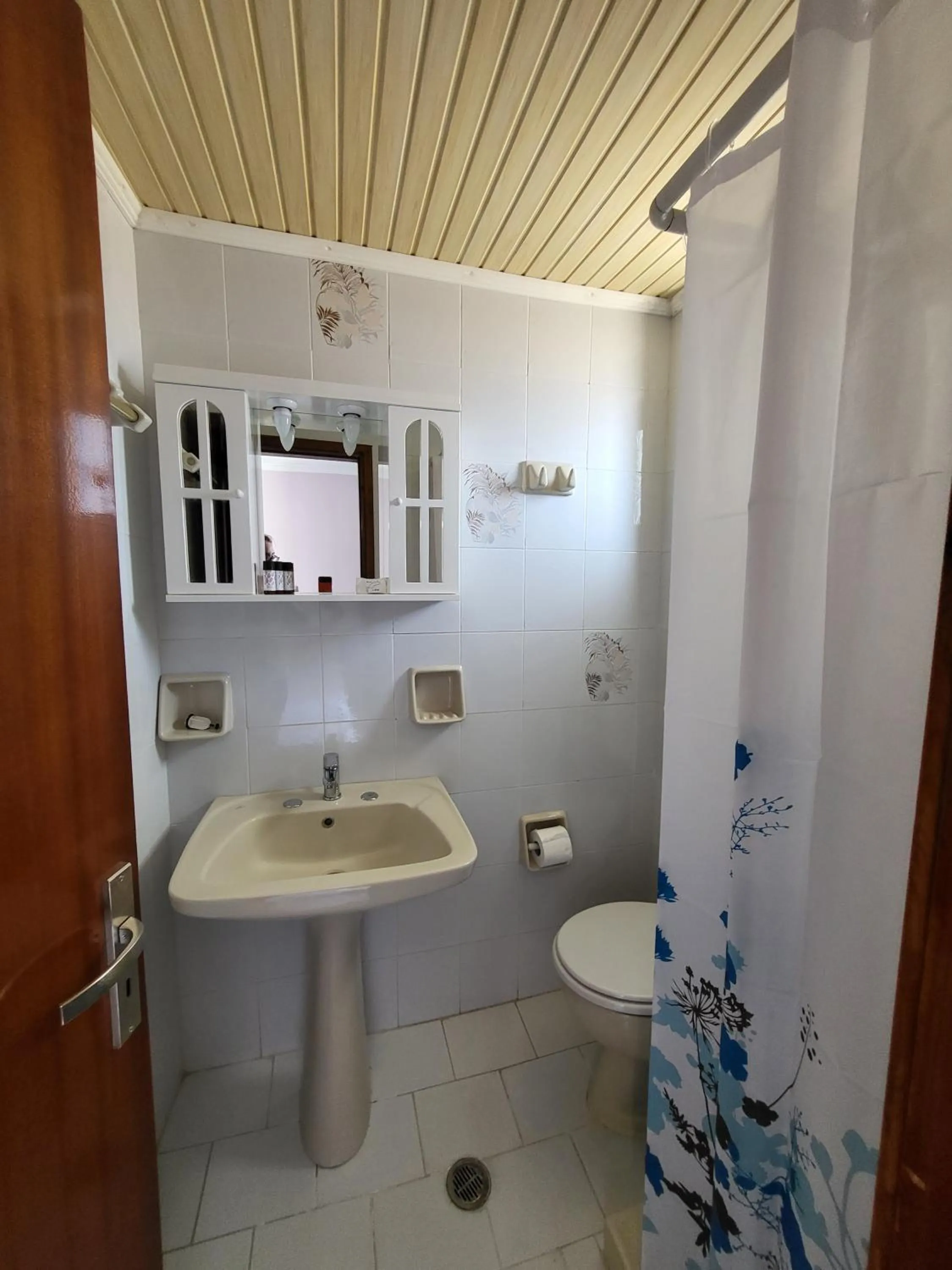 Bathroom in Garden City Image