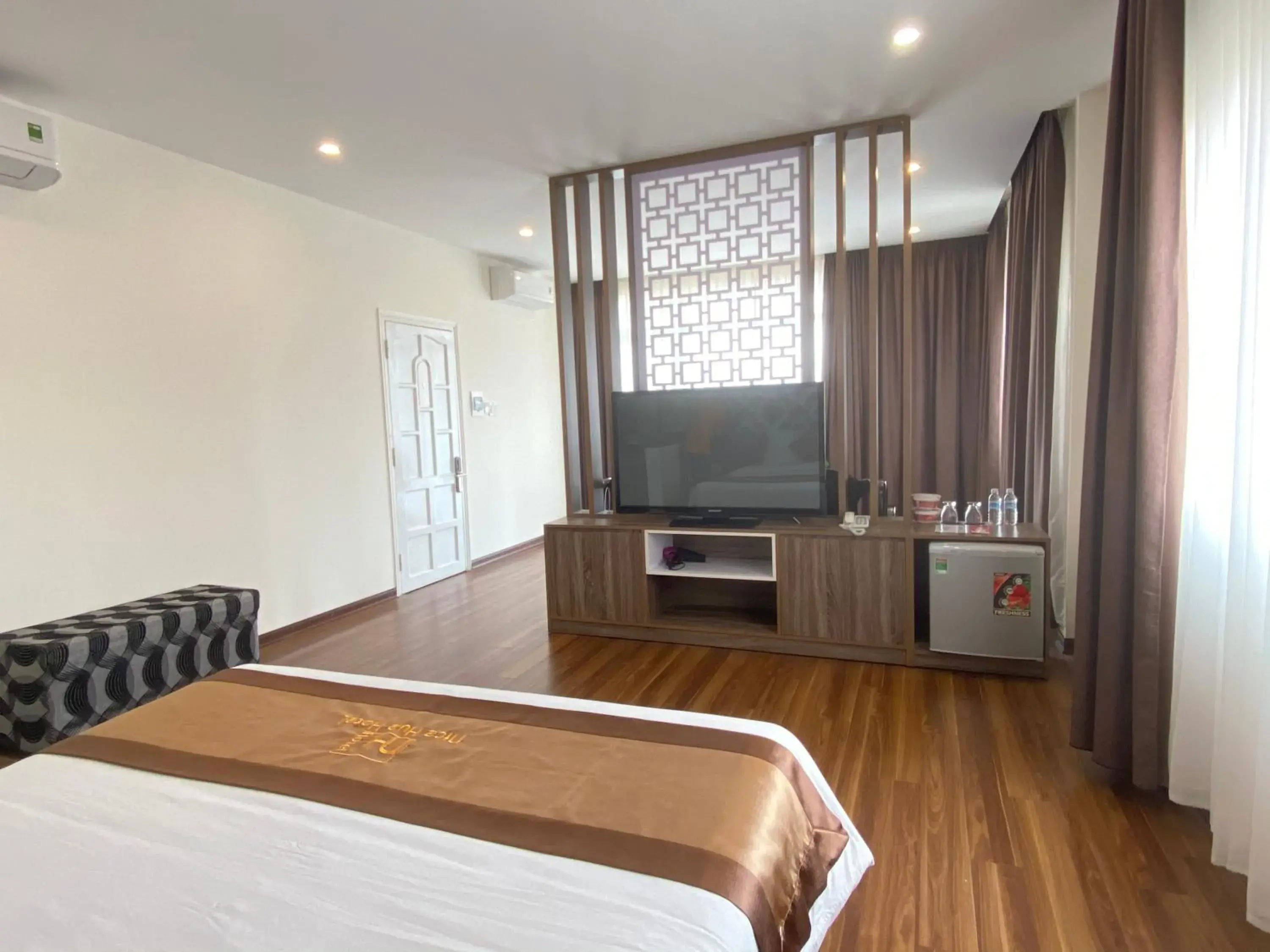 Communal lounge/ TV room, Bed in Nice Hue Hotel Communal lounge/ TV room, Bed in Nice Hue Hotel