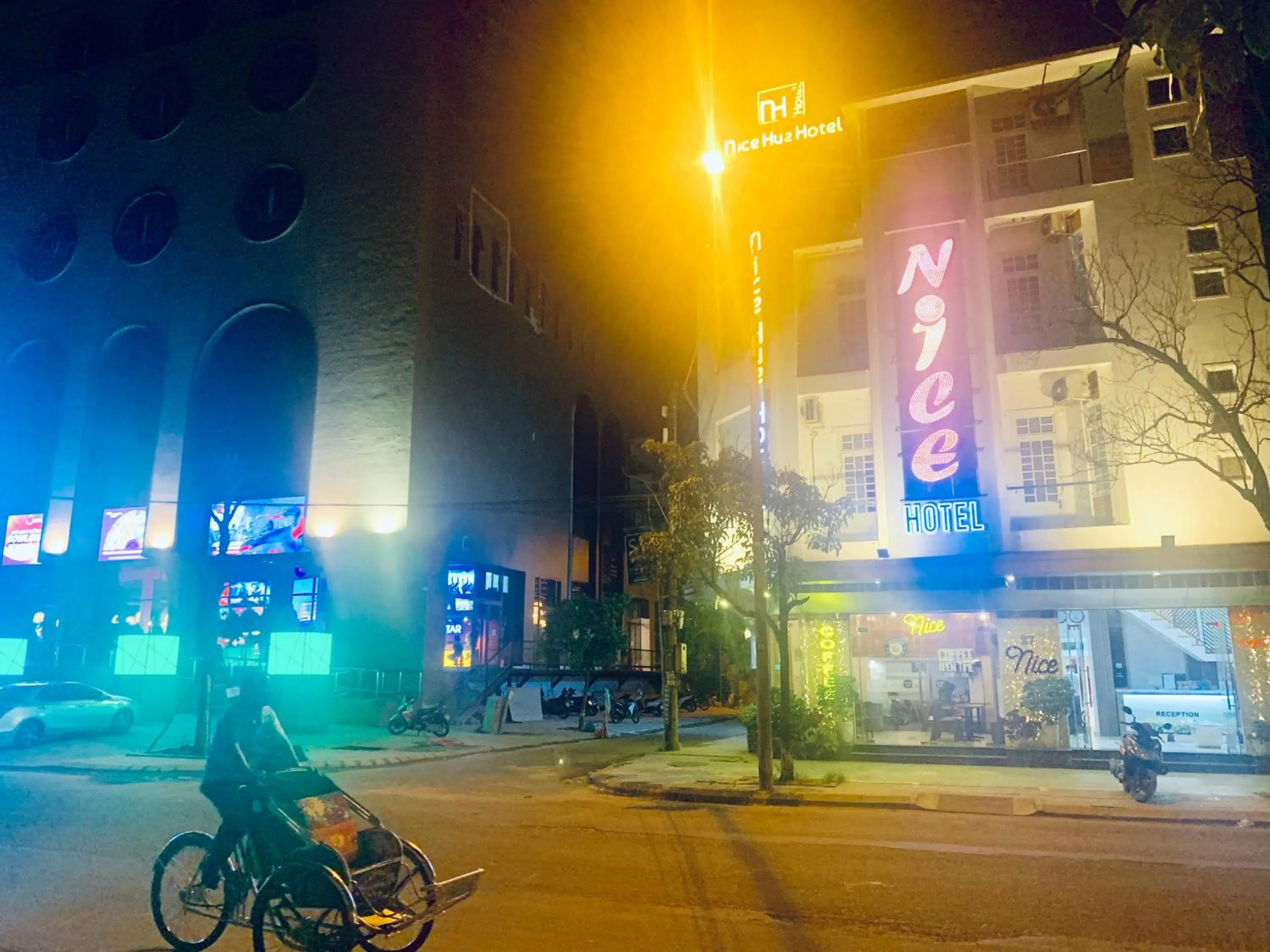 Facade/entrance in Nice Hue Hotel