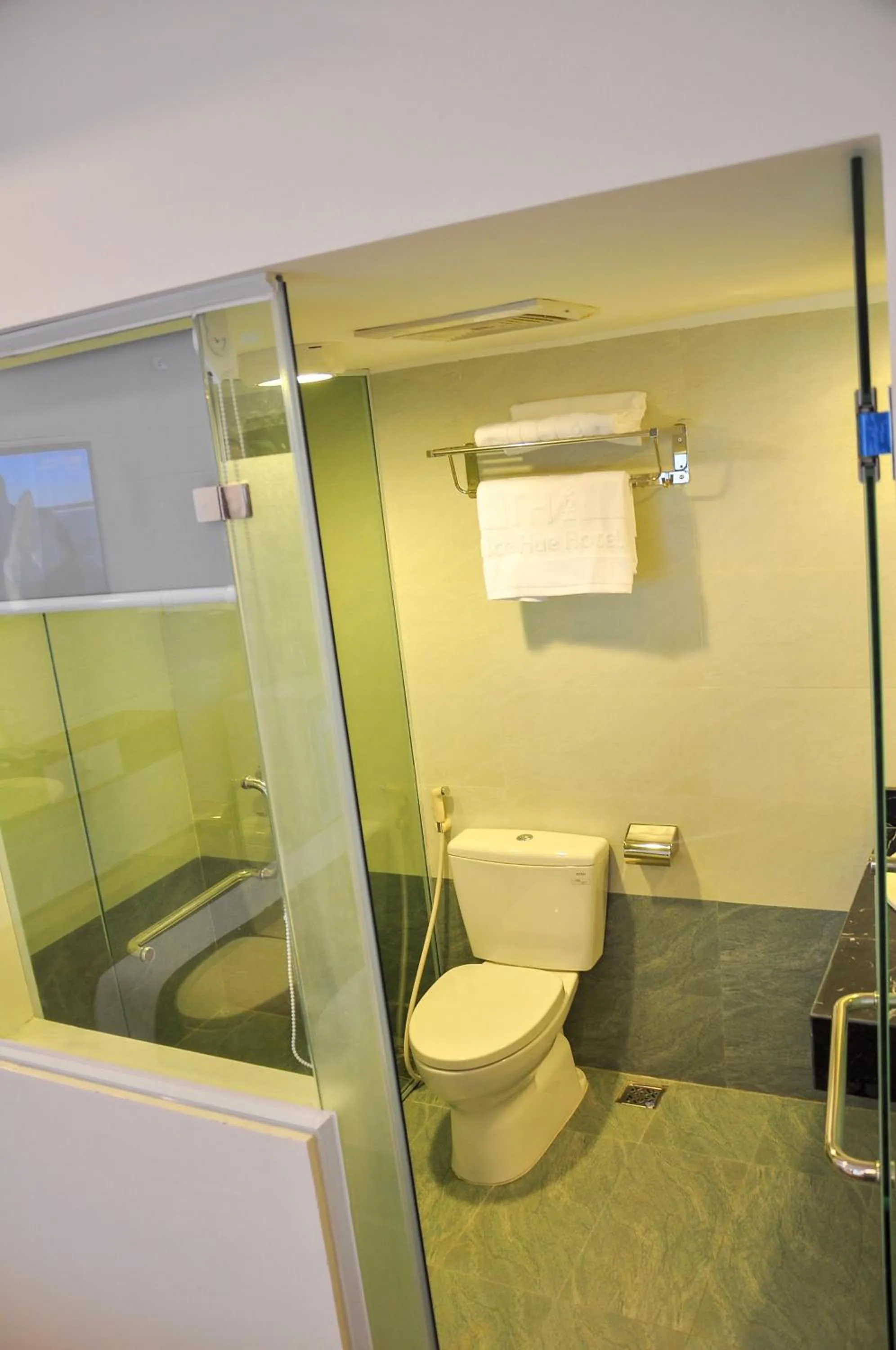 Toilet in Nice Hue Hotel