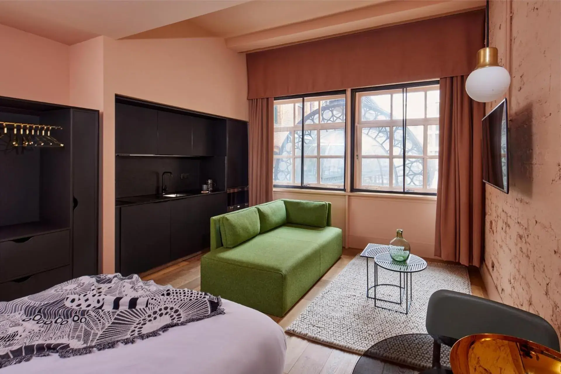 Kitchen or kitchenette, Bed in Whitworth Locke Kitchen or kitchenette, Bed in Whitworth Locke