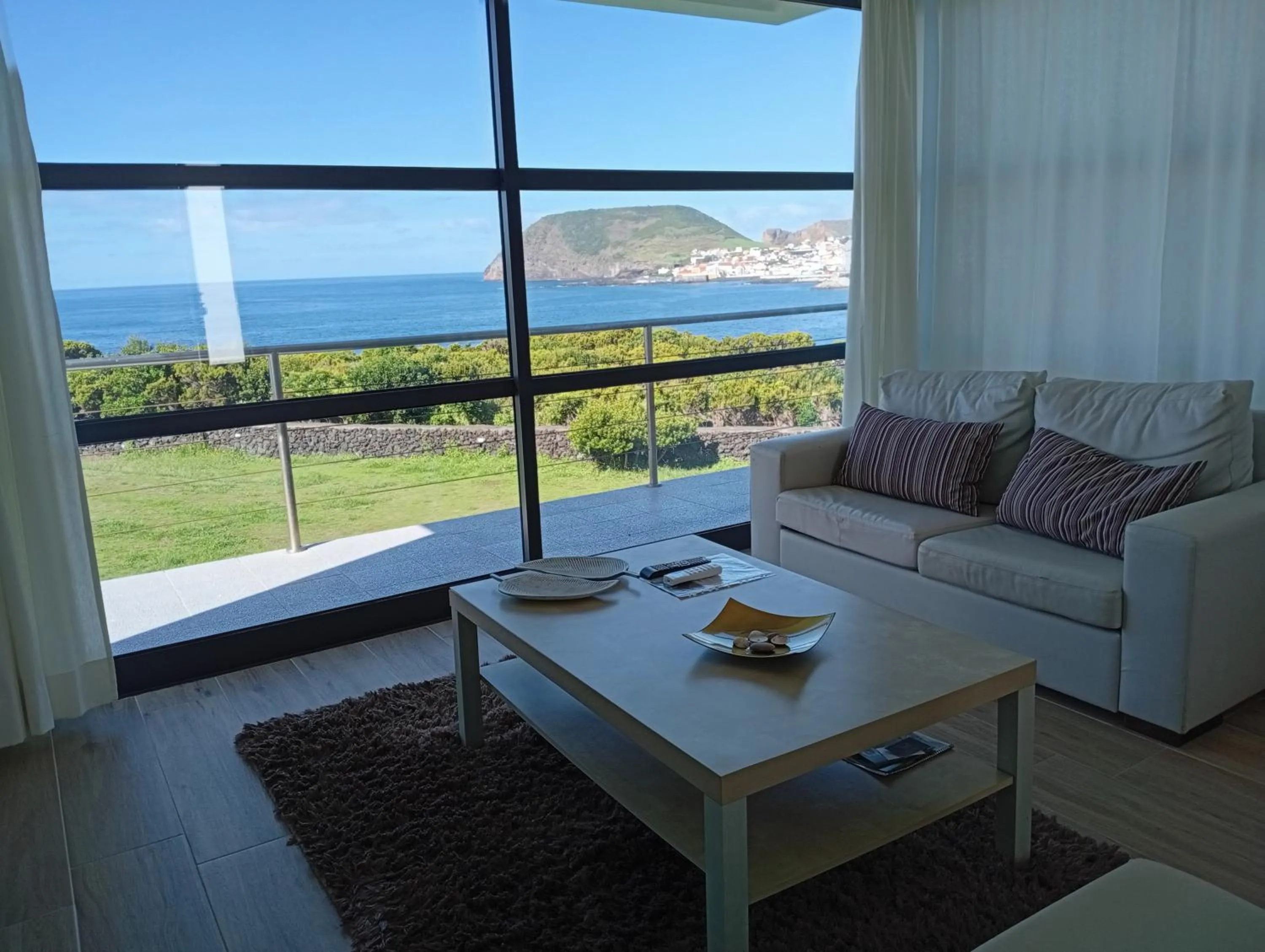 Living room in Cantinho das Buganvilias AT****