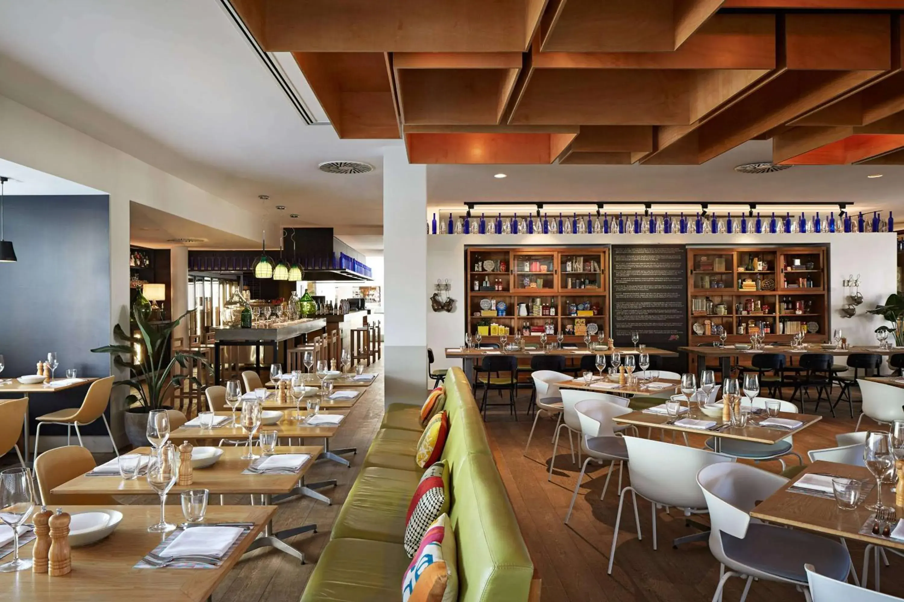 Restaurant/places to eat in QT Gold Coast Restaurant/places to eat in QT Gold Coast