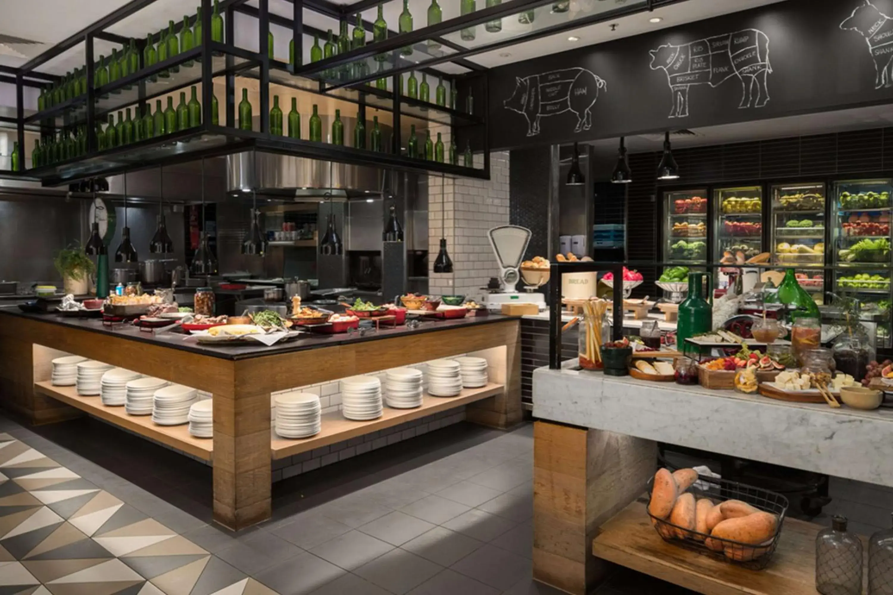 Restaurant/places to eat in QT Gold Coast Restaurant/places to eat in QT Gold Coast