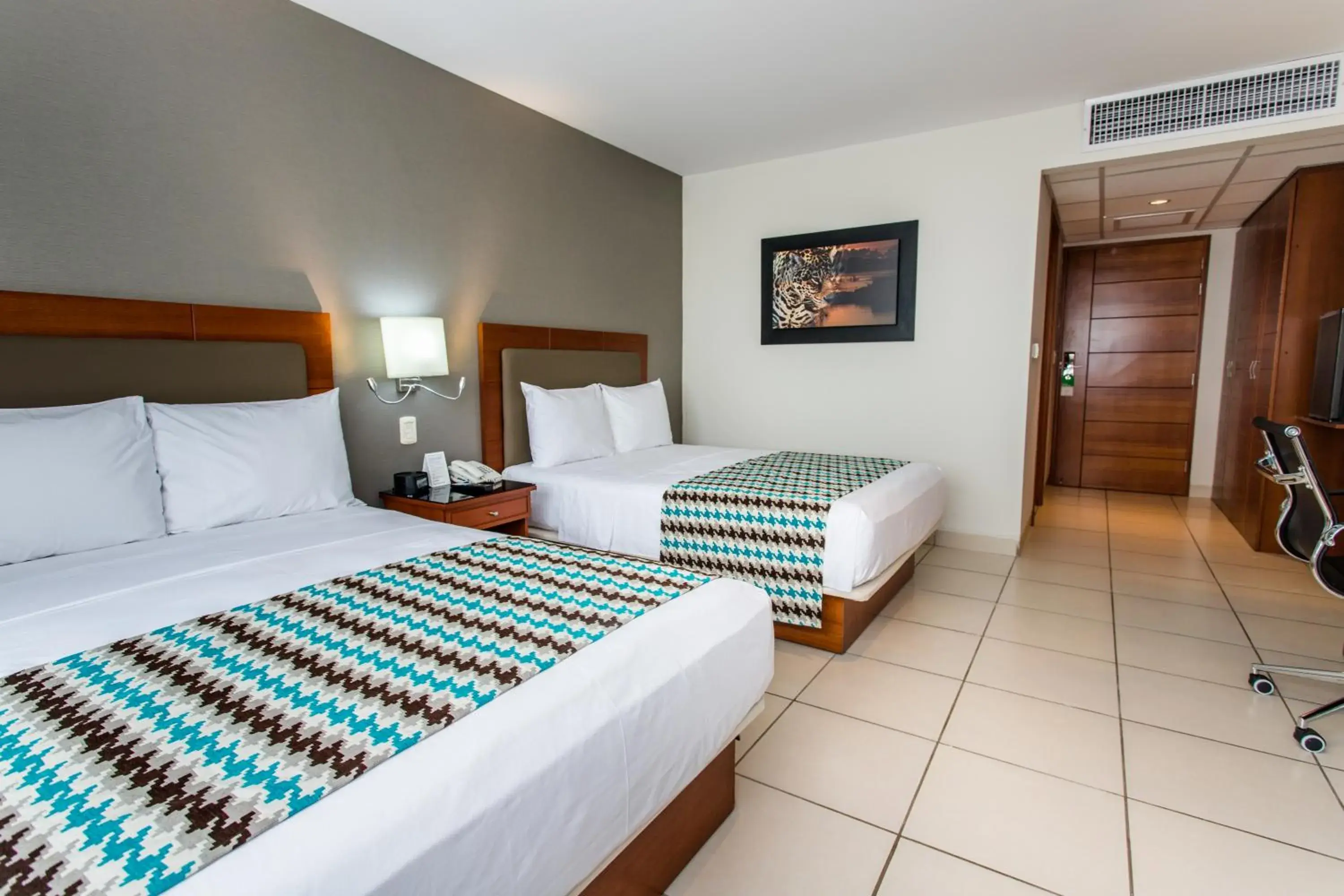 Twin Superior in Wyndham Costa del Sol Pucallpa Twin Superior in Wyndham Costa del Sol Pucallpa