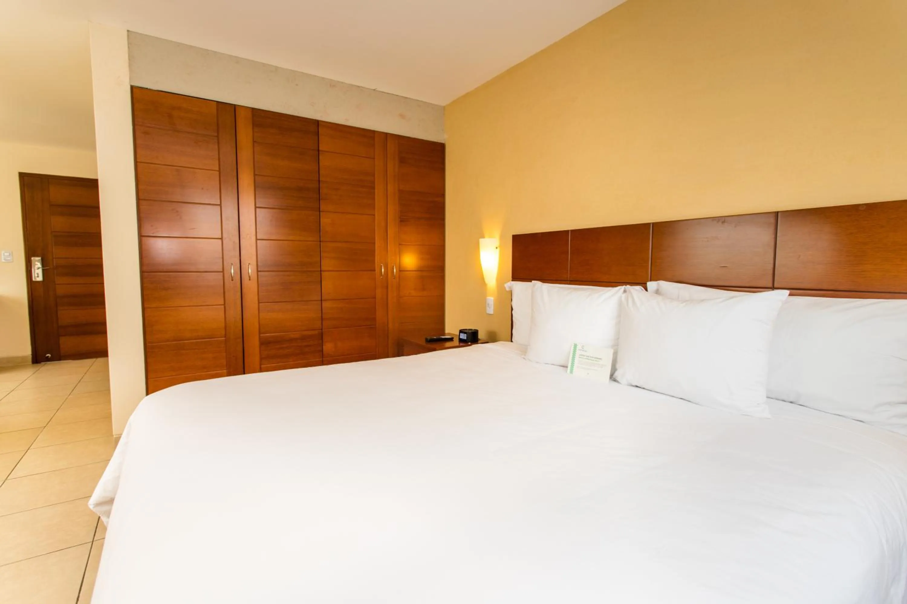 Bed in Wyndham Costa del Sol Pucallpa