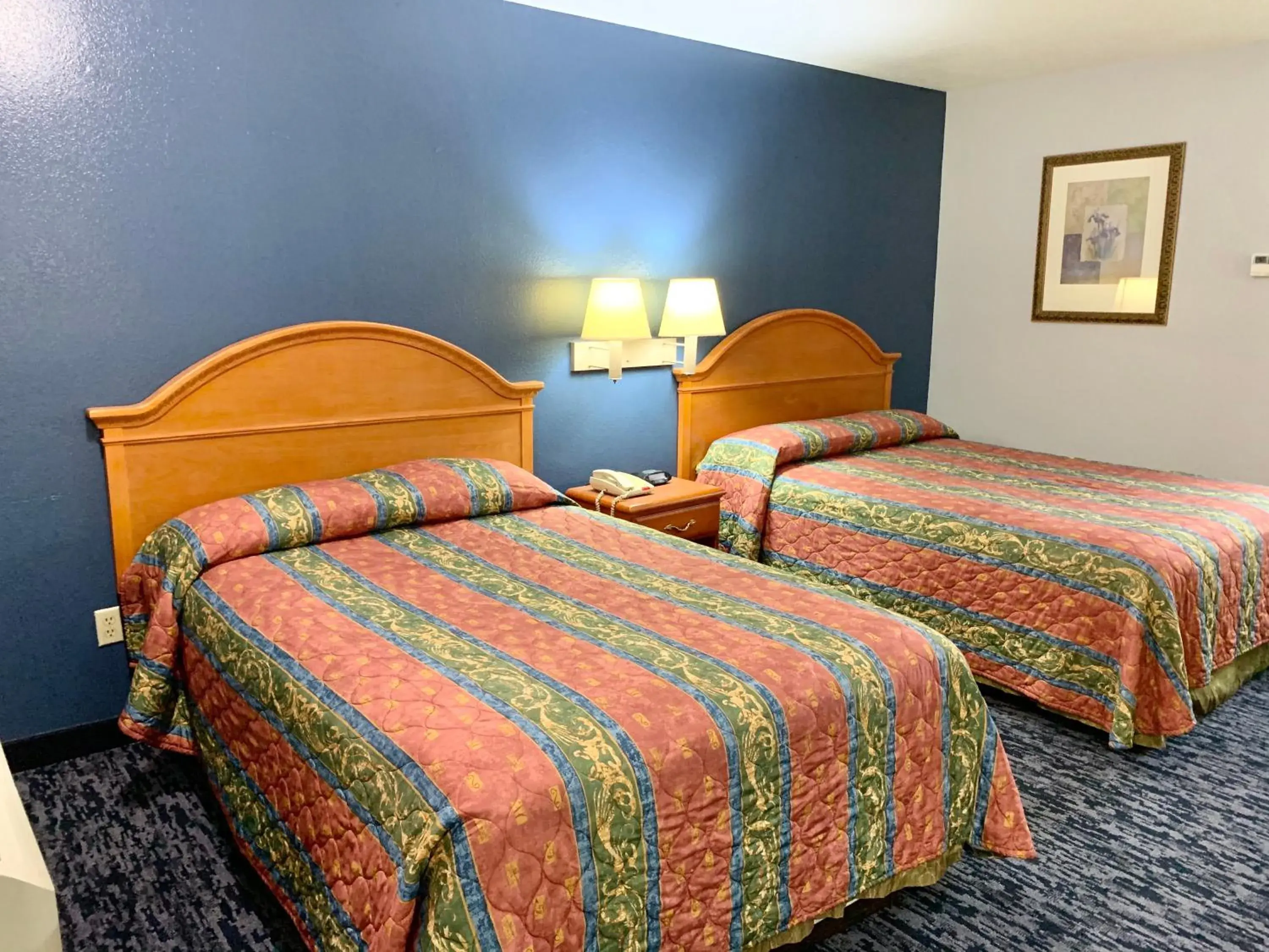 Bed in Scottish Inns Westcott Street Bed in Scottish Inns Westcott Street