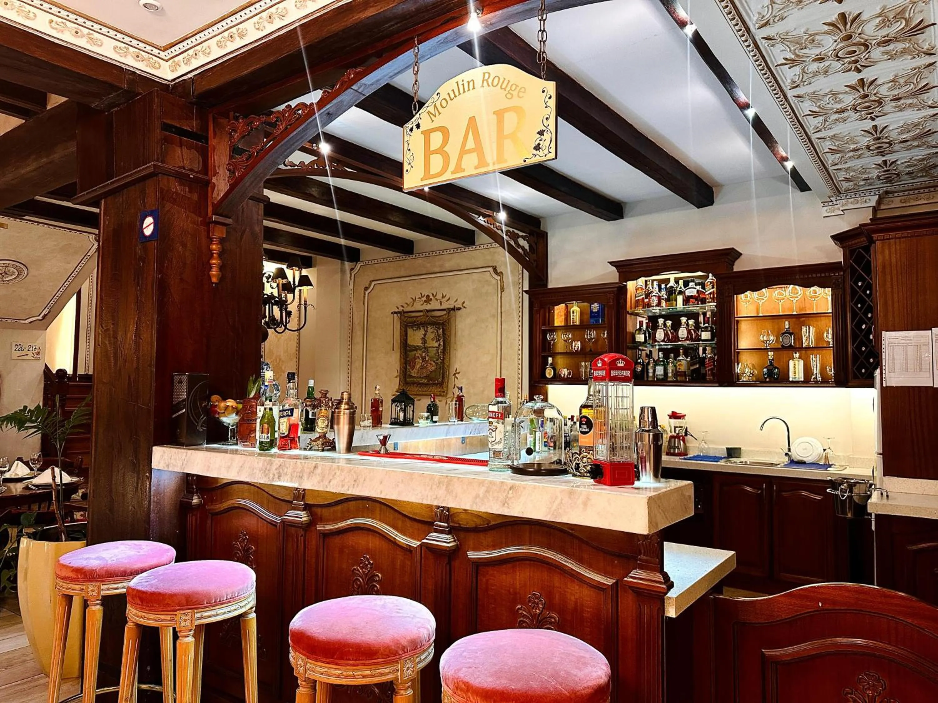 Lounge or bar in San Juan Hotel