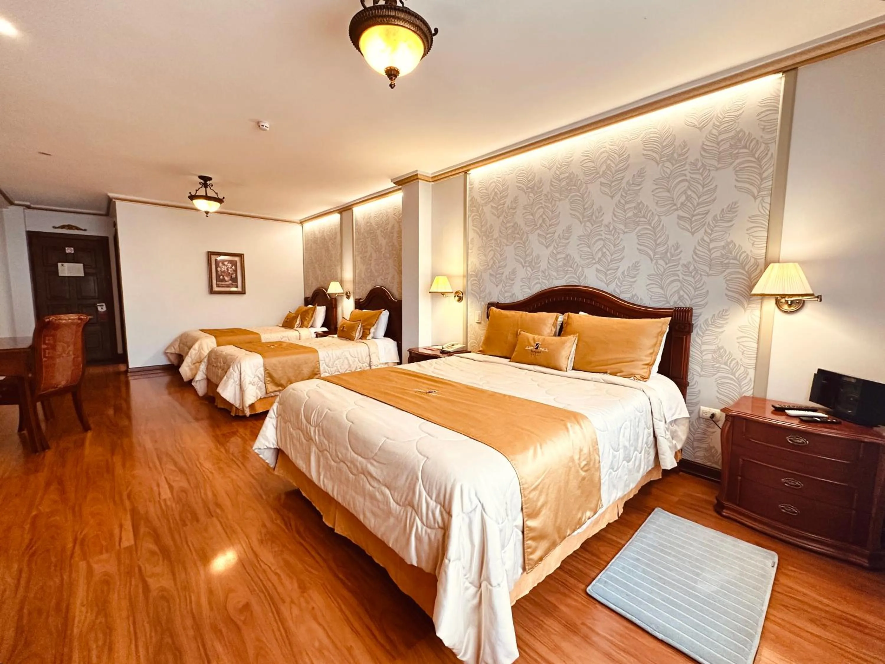 Photo of the whole room, Bed in San Juan Hotel