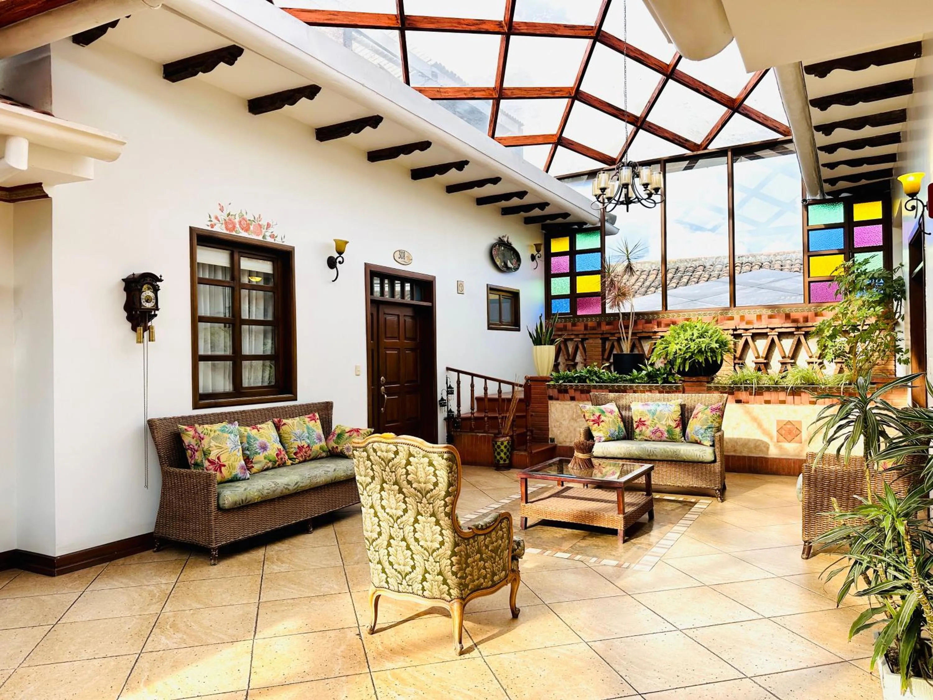 Living room in San Juan Hotel