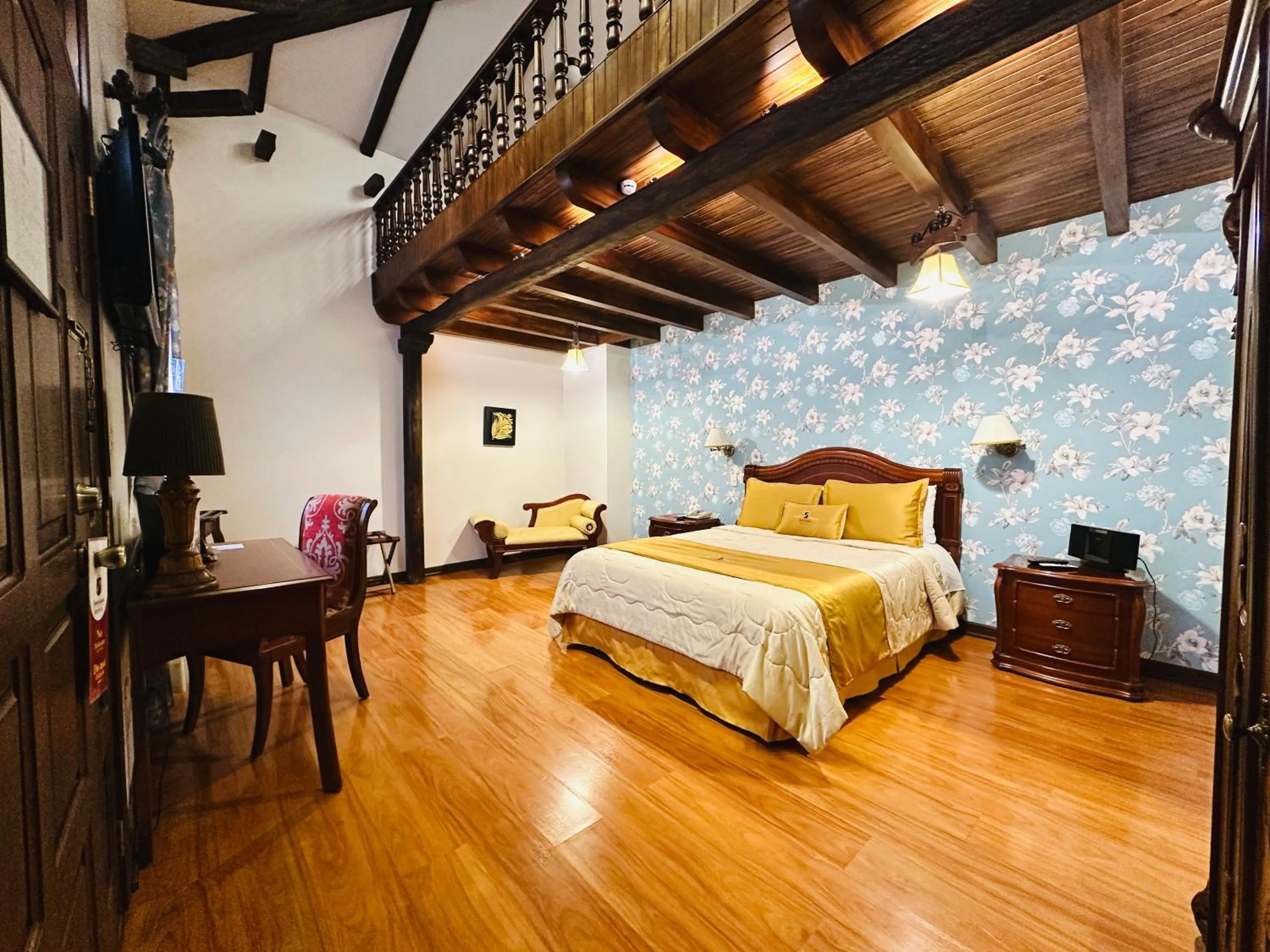 Photo of the whole room, Bed in San Juan Hotel