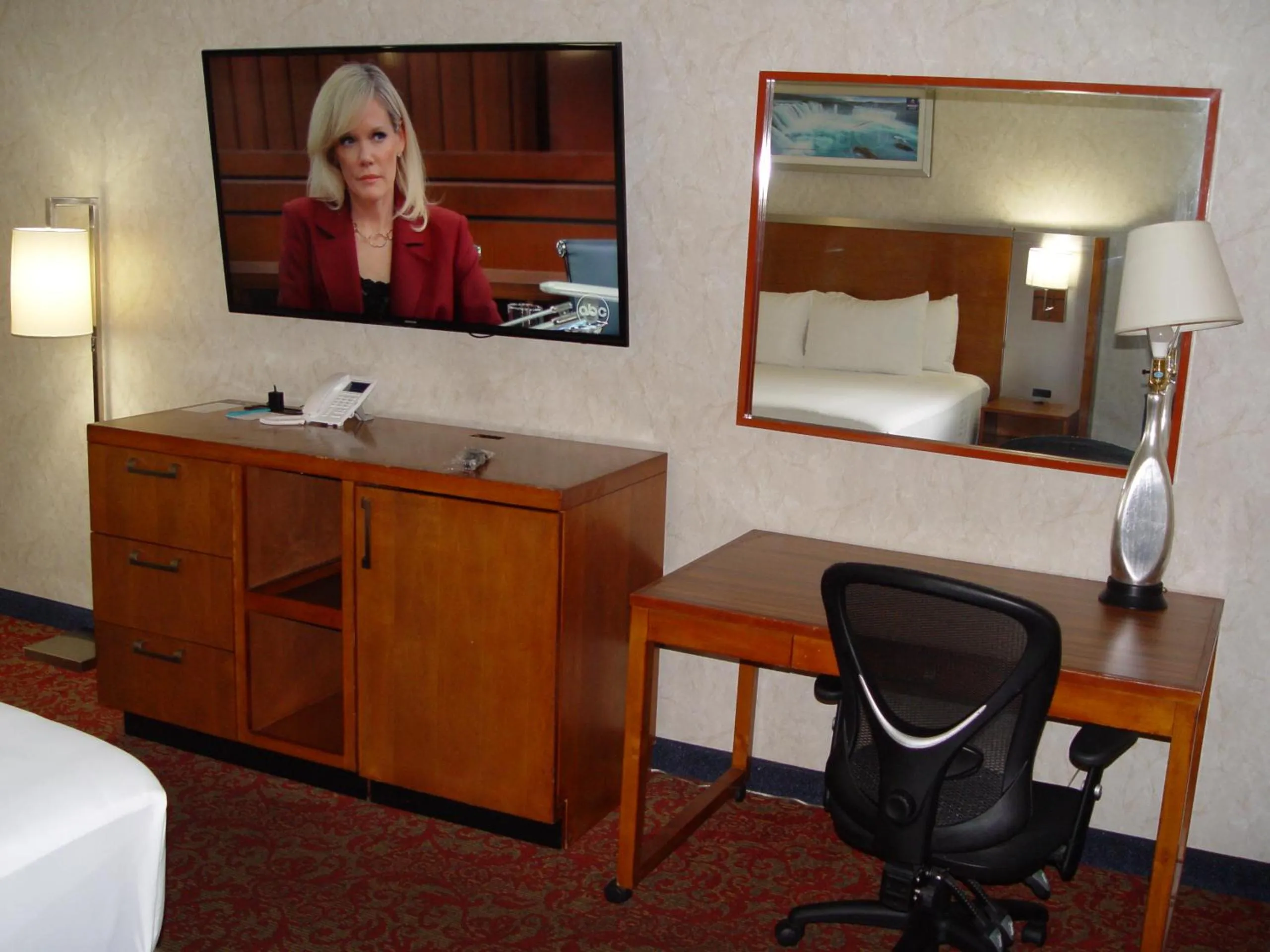 Clarion Hotel Bakersfield North