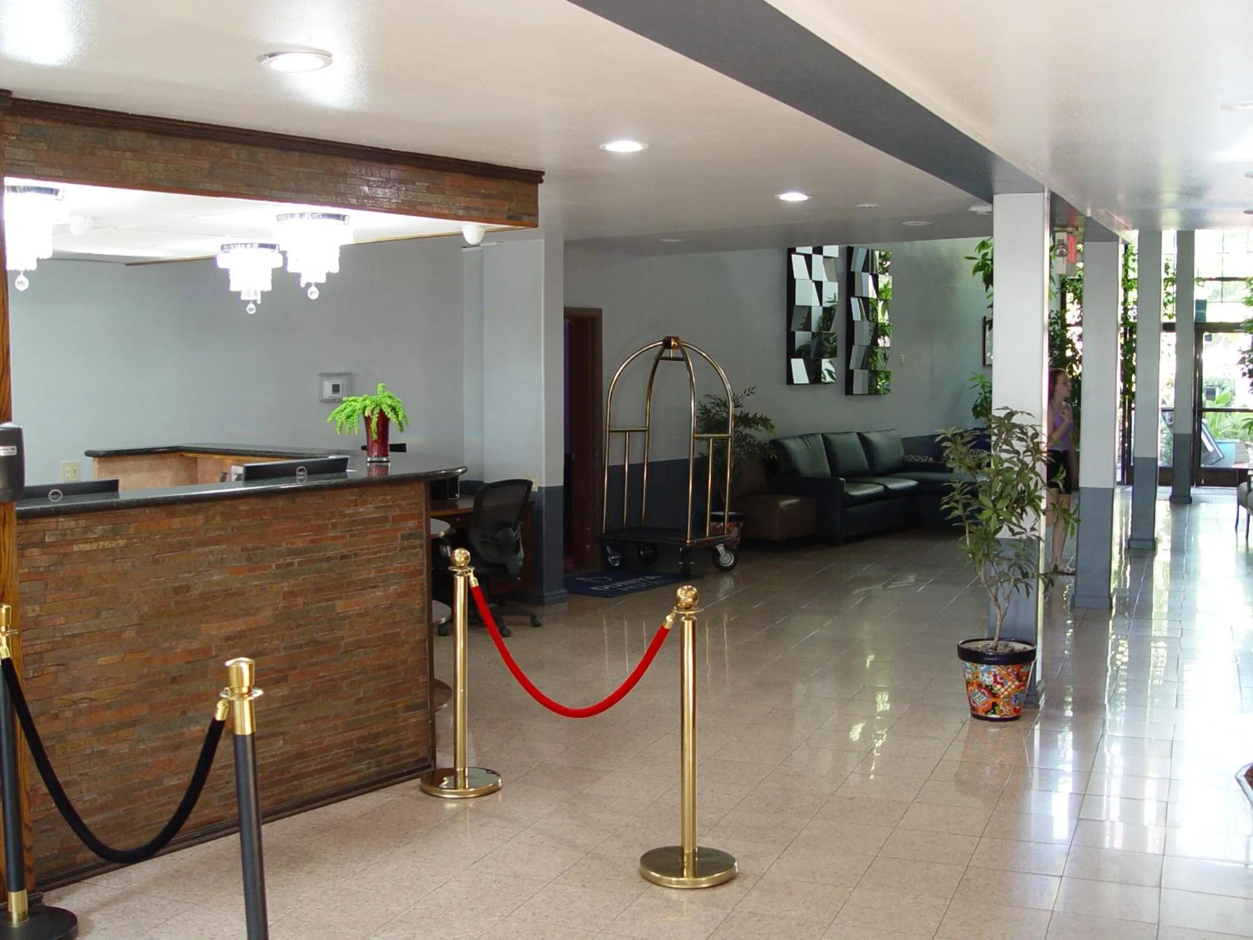 Lobby or reception in Clarion Hotel Bakersfield North