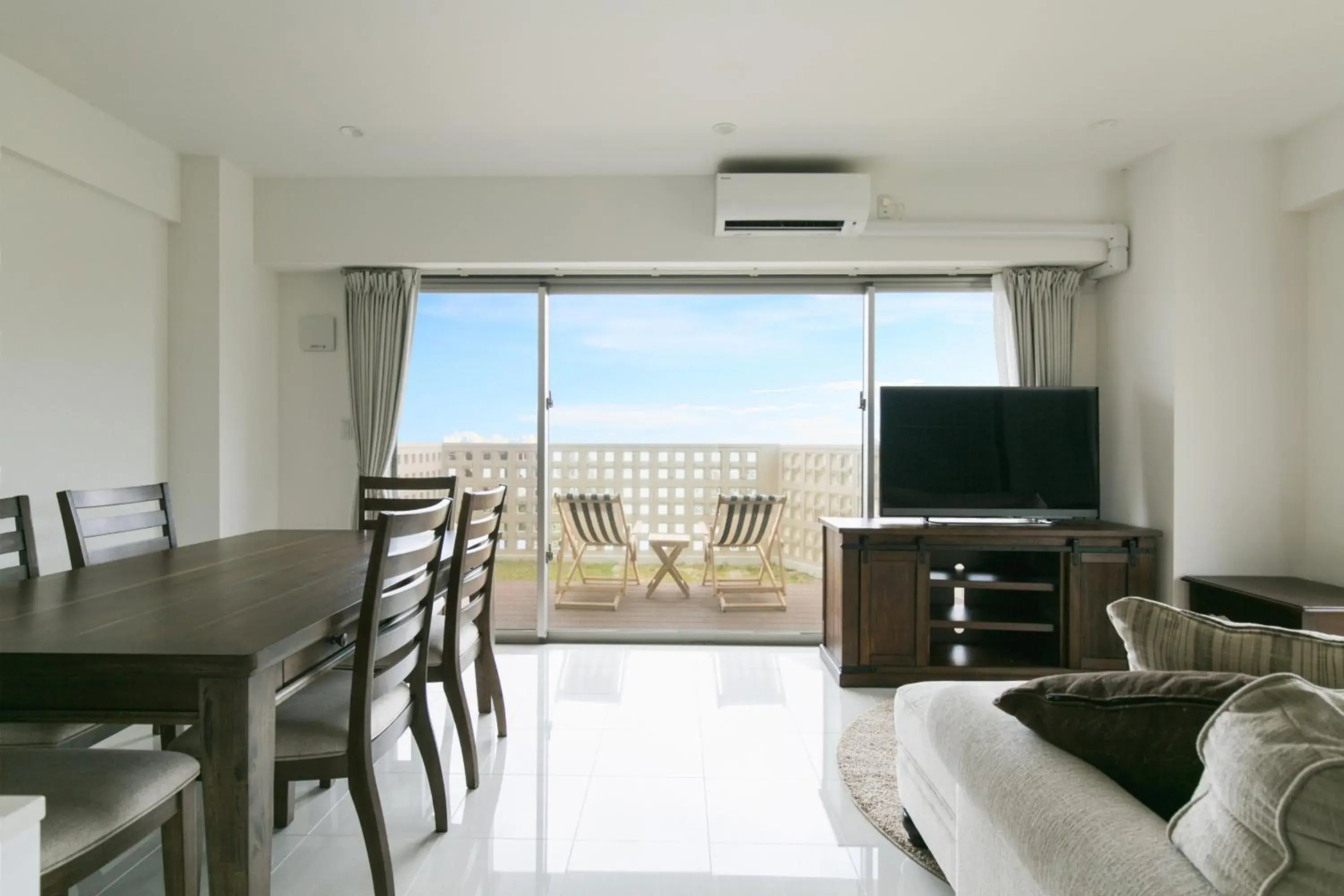 Living room in Hideout Okinawa Uruma Living room in Hideout Okinawa Uruma