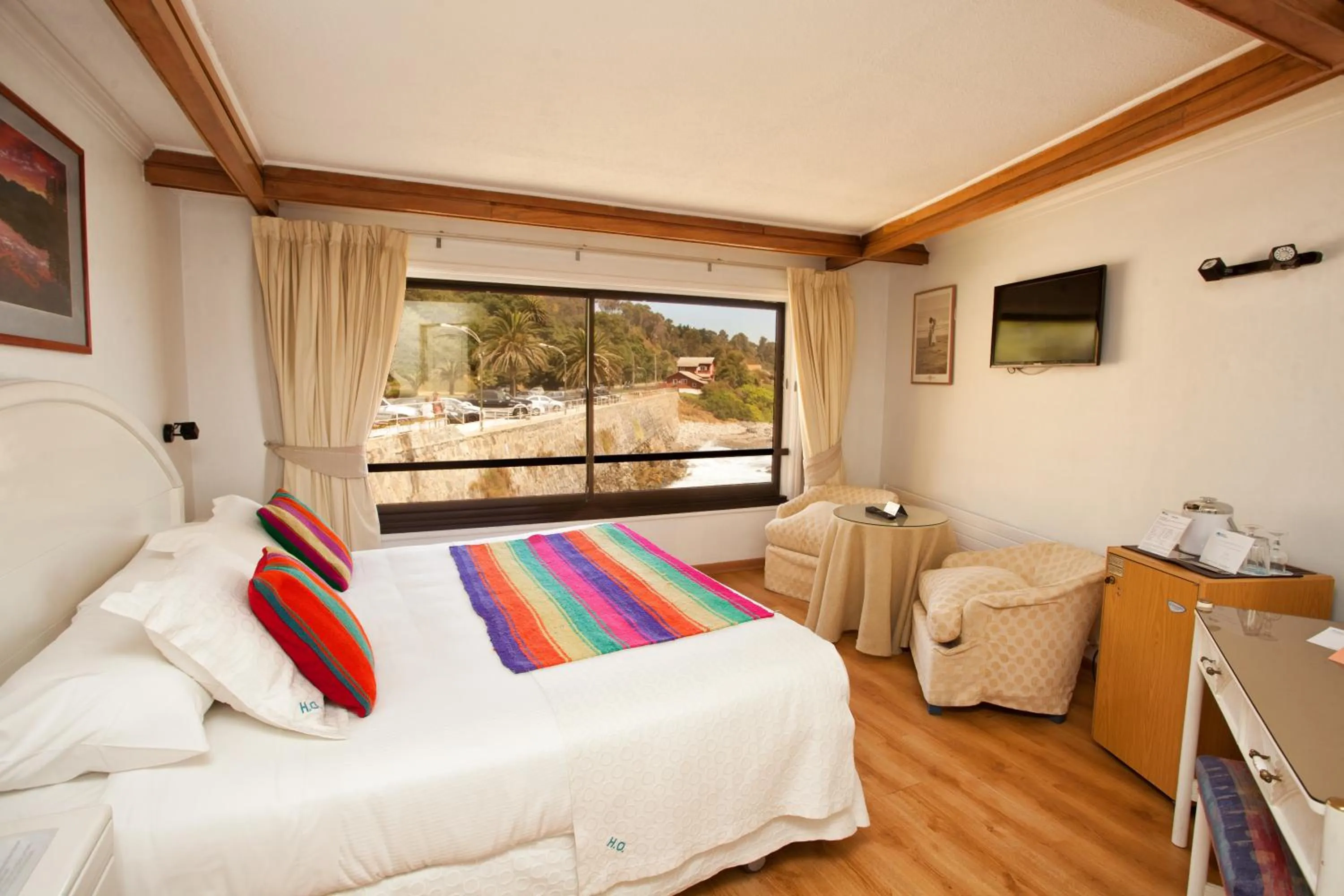 Bed in Hotel Oceanic