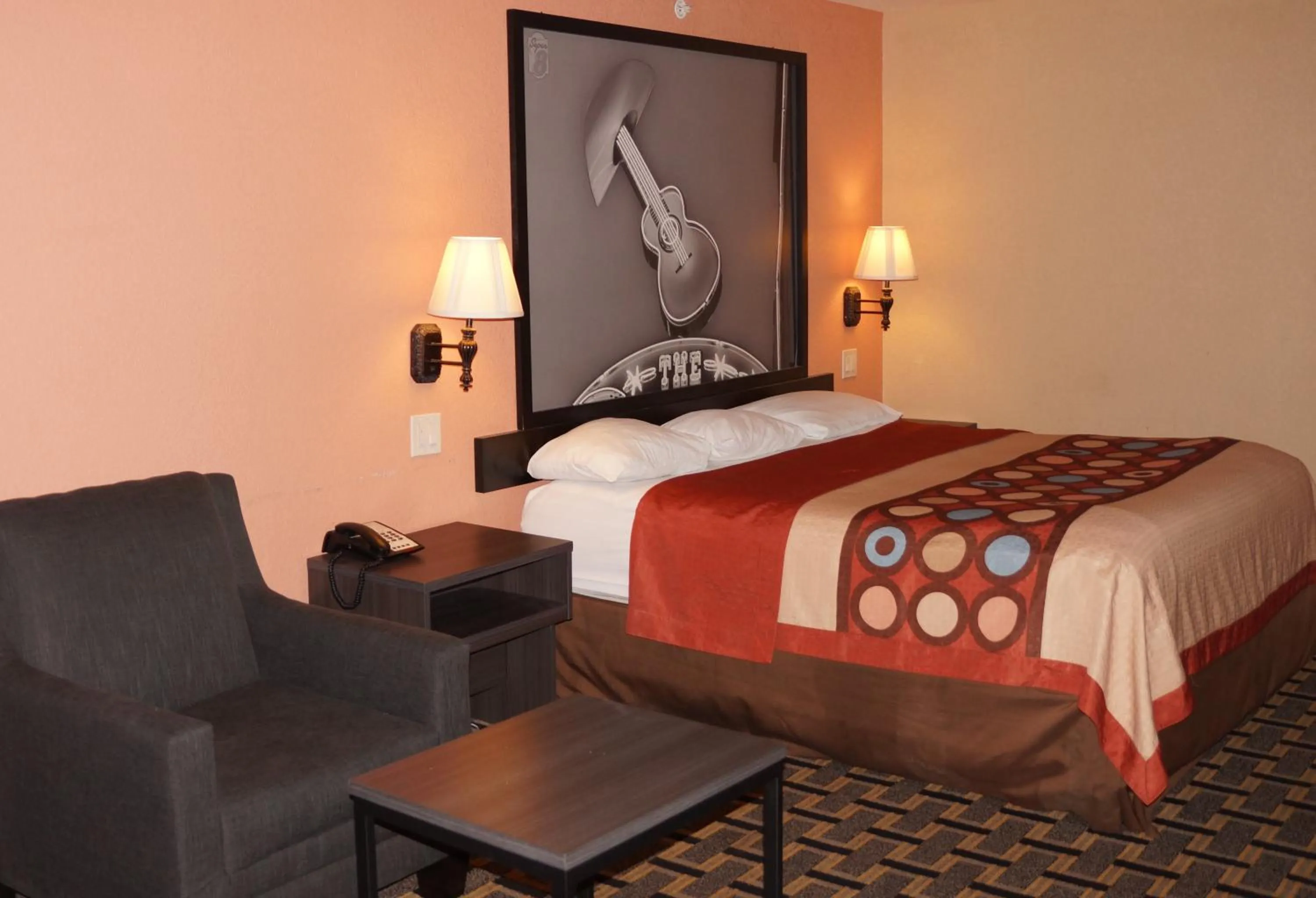 Bed in Super 8 by Wyndham Farmers Branch/North Dallas