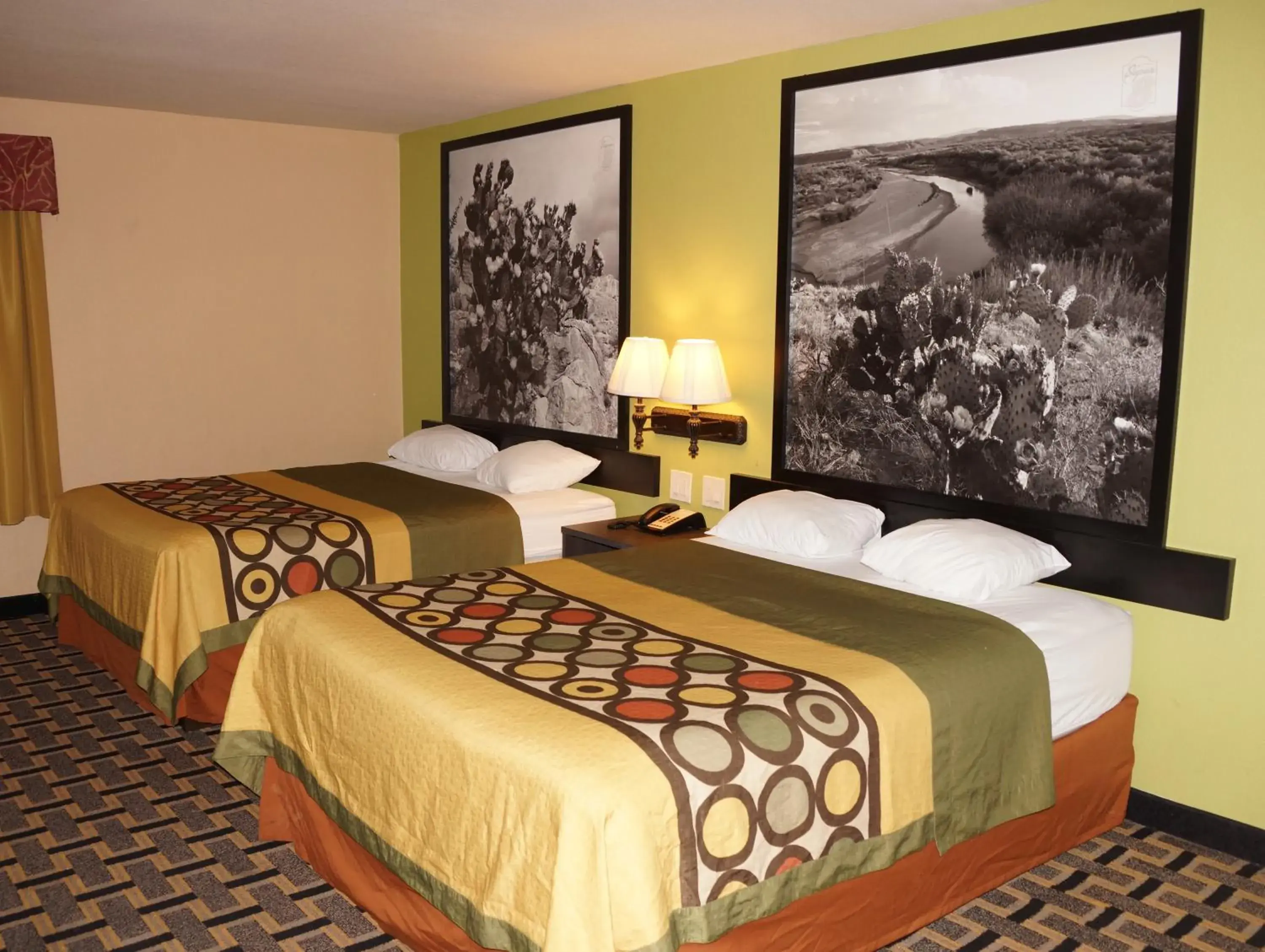 Bed in Super 8 by Wyndham Farmers Branch/North Dallas Bed in Super 8 by Wyndham Farmers Branch/North Dallas