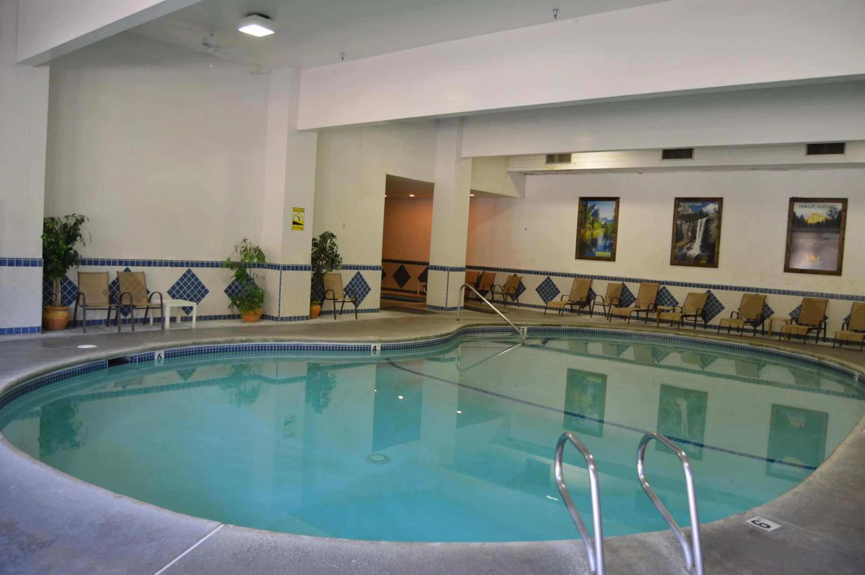 Swimming pool in Cedar Lodge