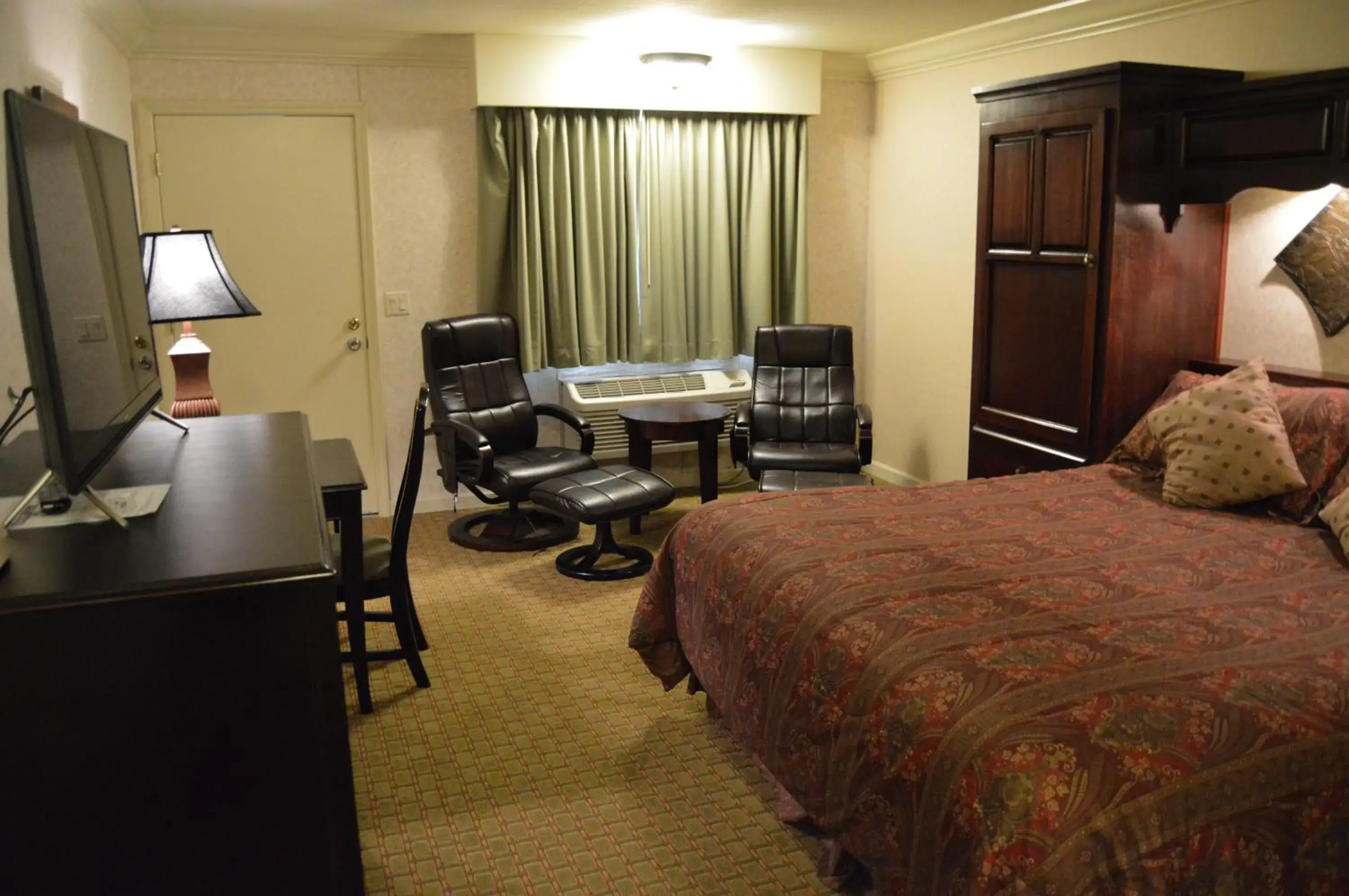 Bed in Cedar Lodge Bed in Cedar Lodge