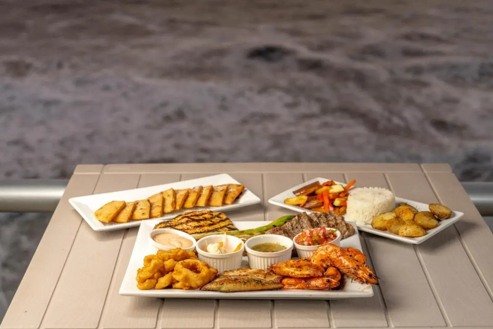 Restaurant/places to eat in Hotel Los Farallones Restaurant/places to eat in Hotel Los Farallones