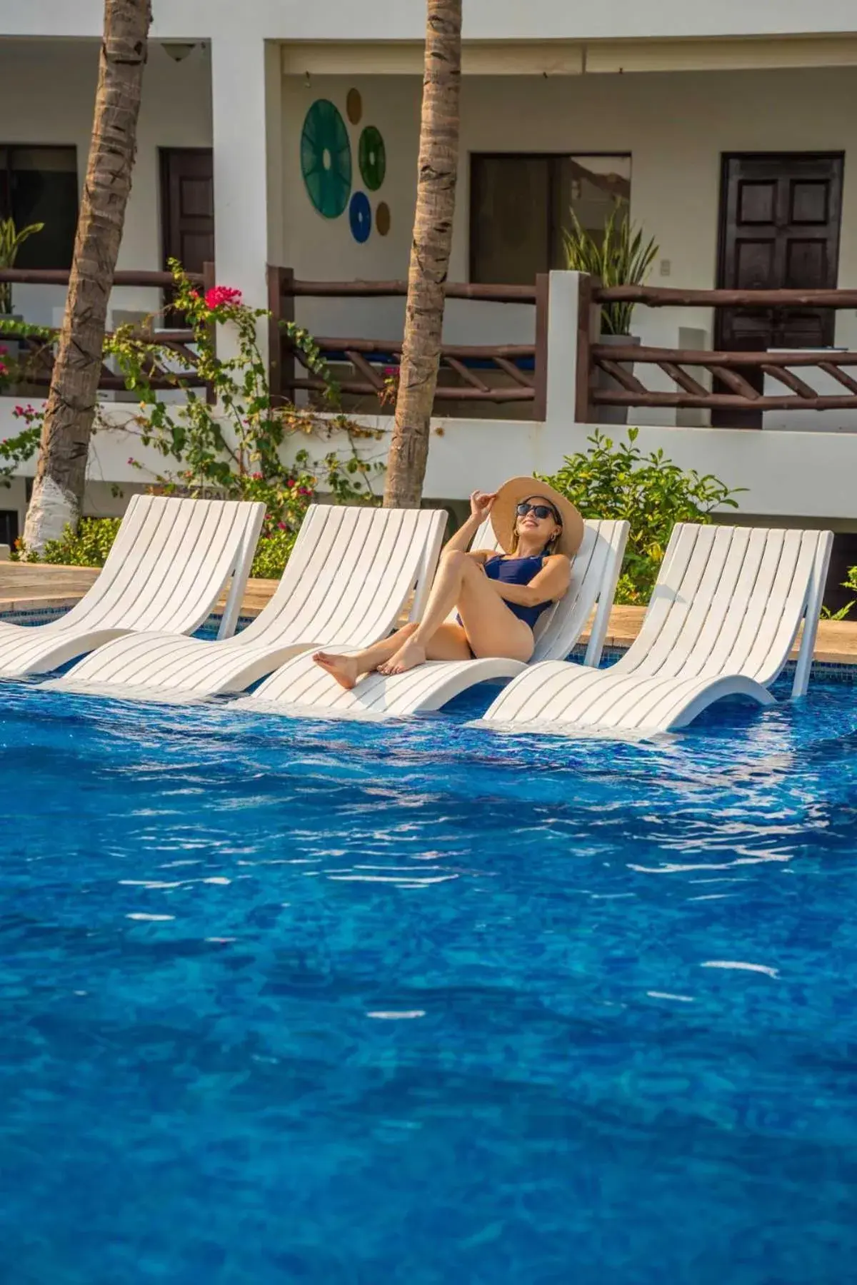 Swimming pool in Hotel Los Farallones Swimming pool in Hotel Los Farallones