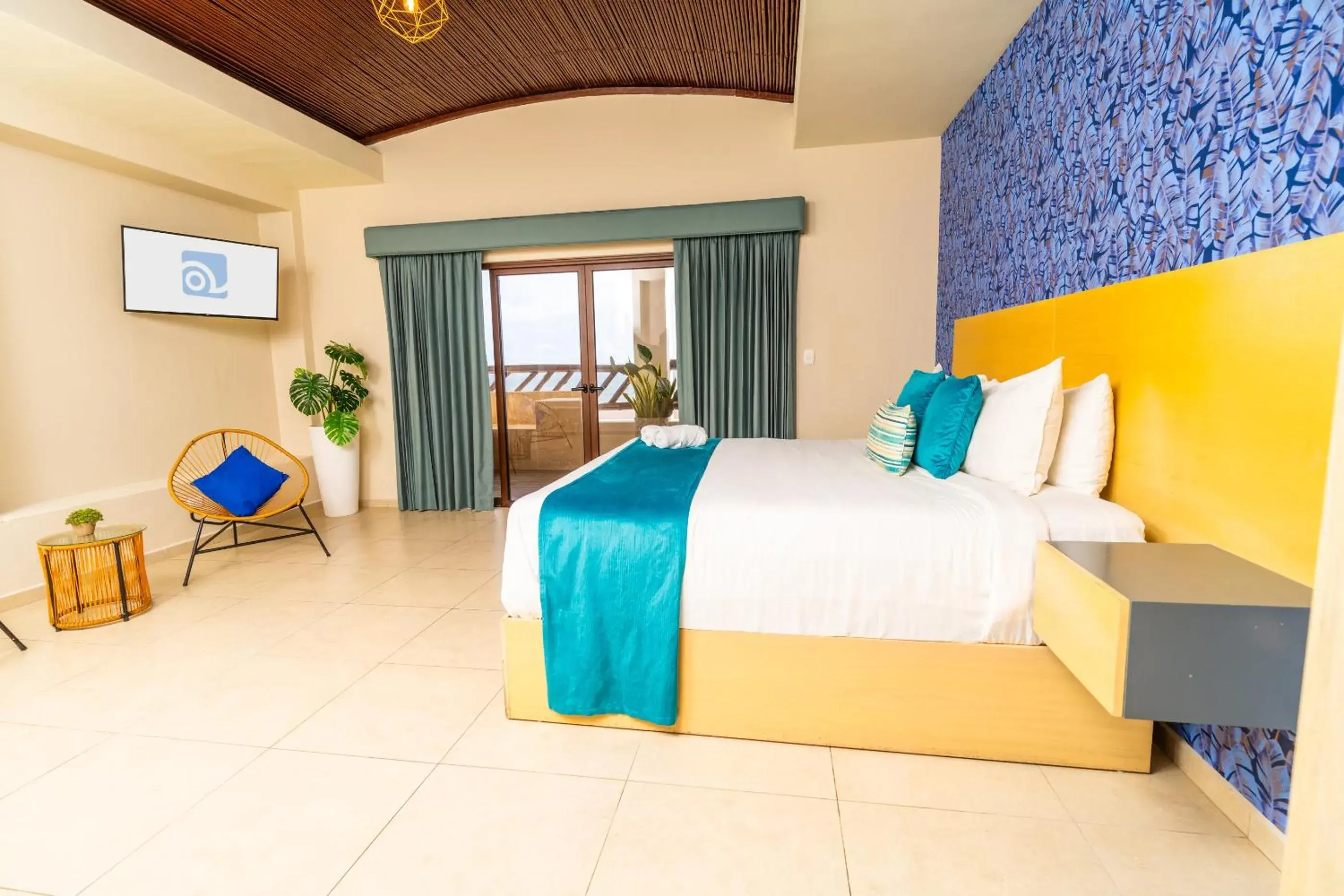 TV and multimedia, Bed in Hotel Los Farallones TV and multimedia, Bed in Hotel Los Farallones