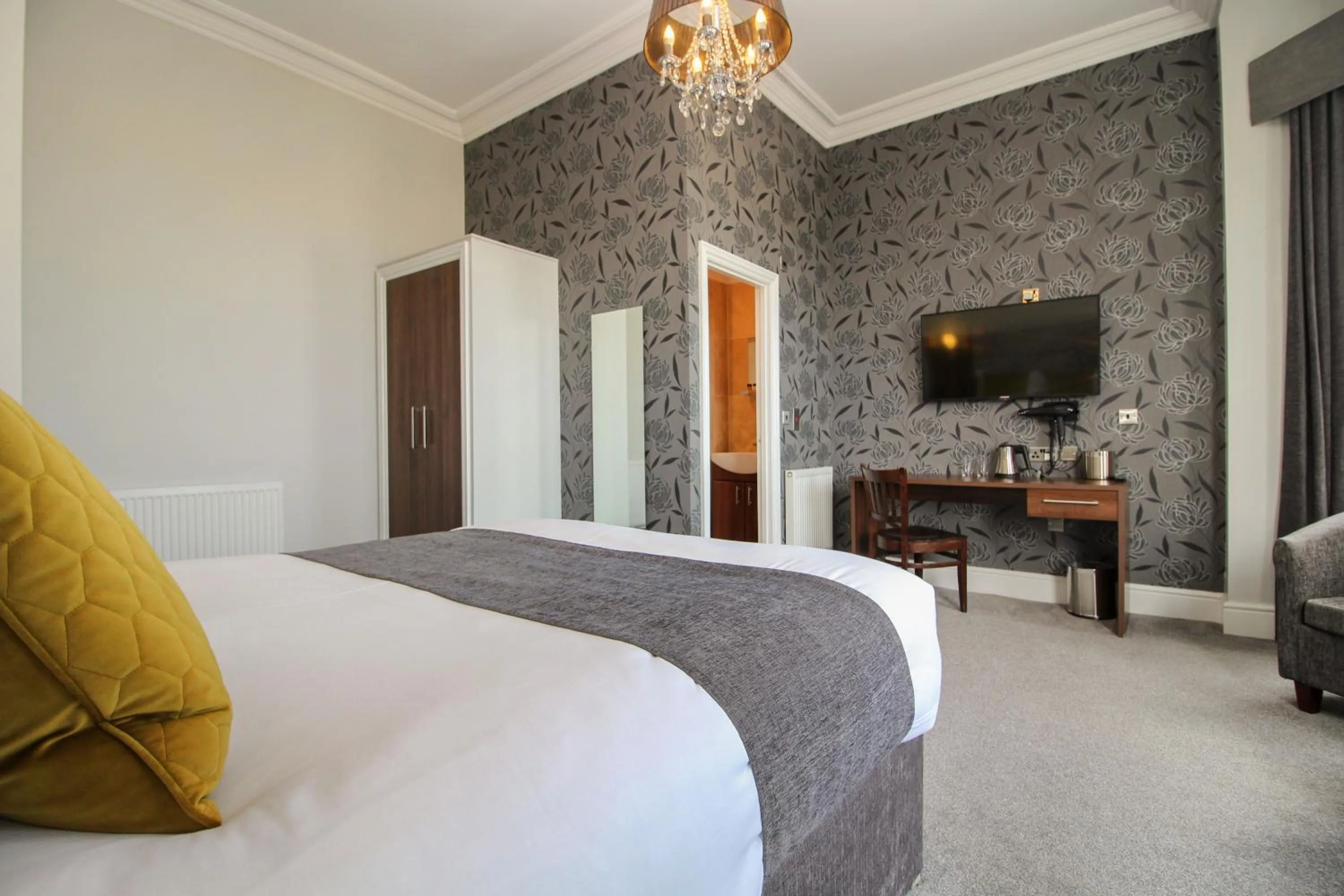 TV and multimedia, Bed in Hotel Ocean