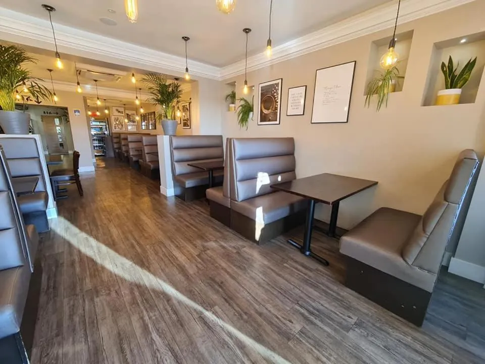 Restaurant/places to eat in Hotel Ocean