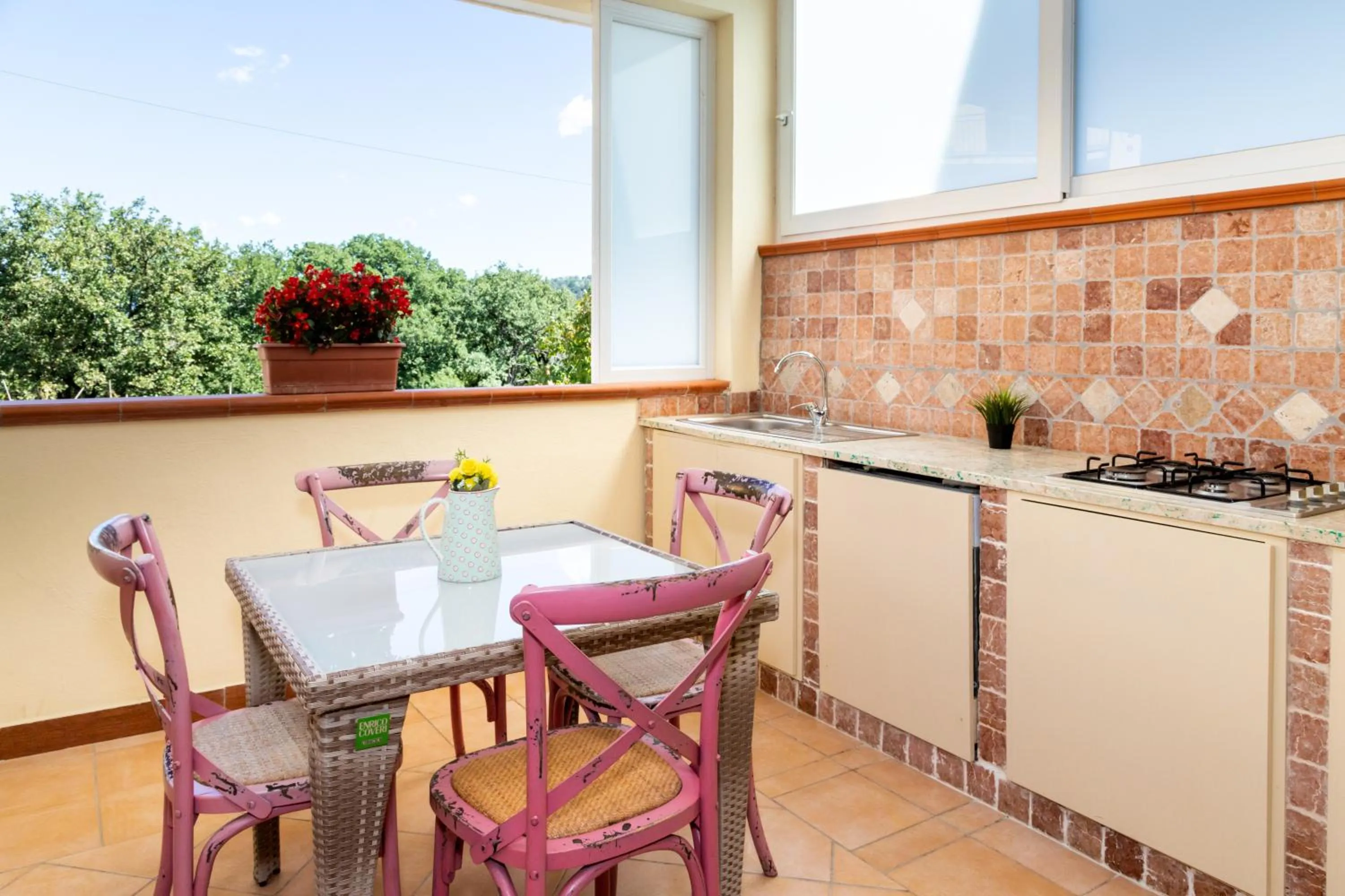 Kitchen or kitchenette in Amaltea