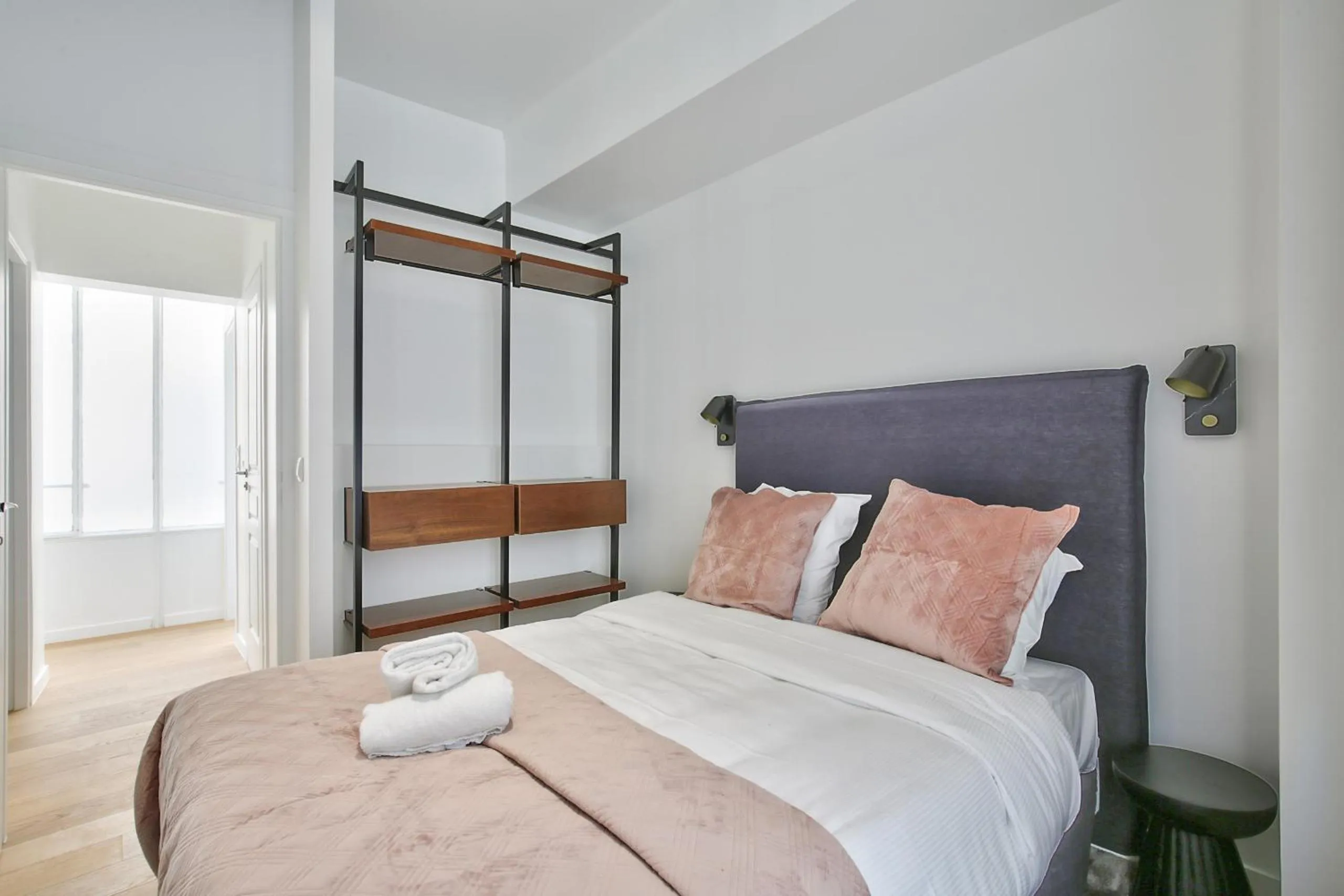 Other, Bed in 69 - Authentic Parisian Home
