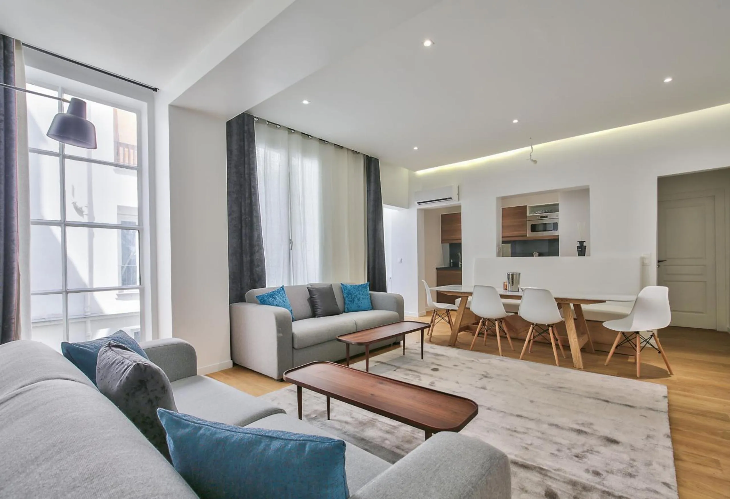 Other in 69 - Authentic Parisian Home
