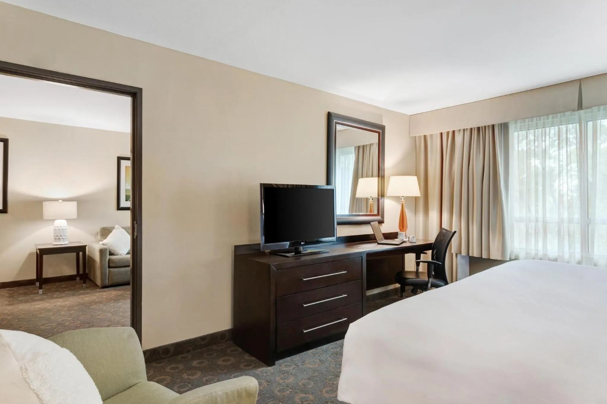 Photo of the whole room, Bed in Crowne Plaza Houston Galleria Area by IHG