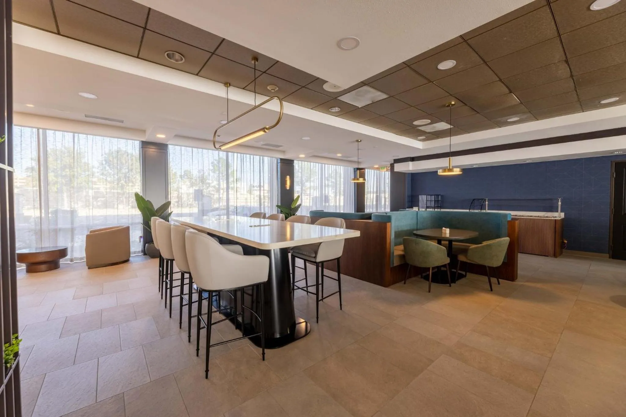 Restaurant/places to eat in Crowne Plaza Houston Galleria Area by IHG