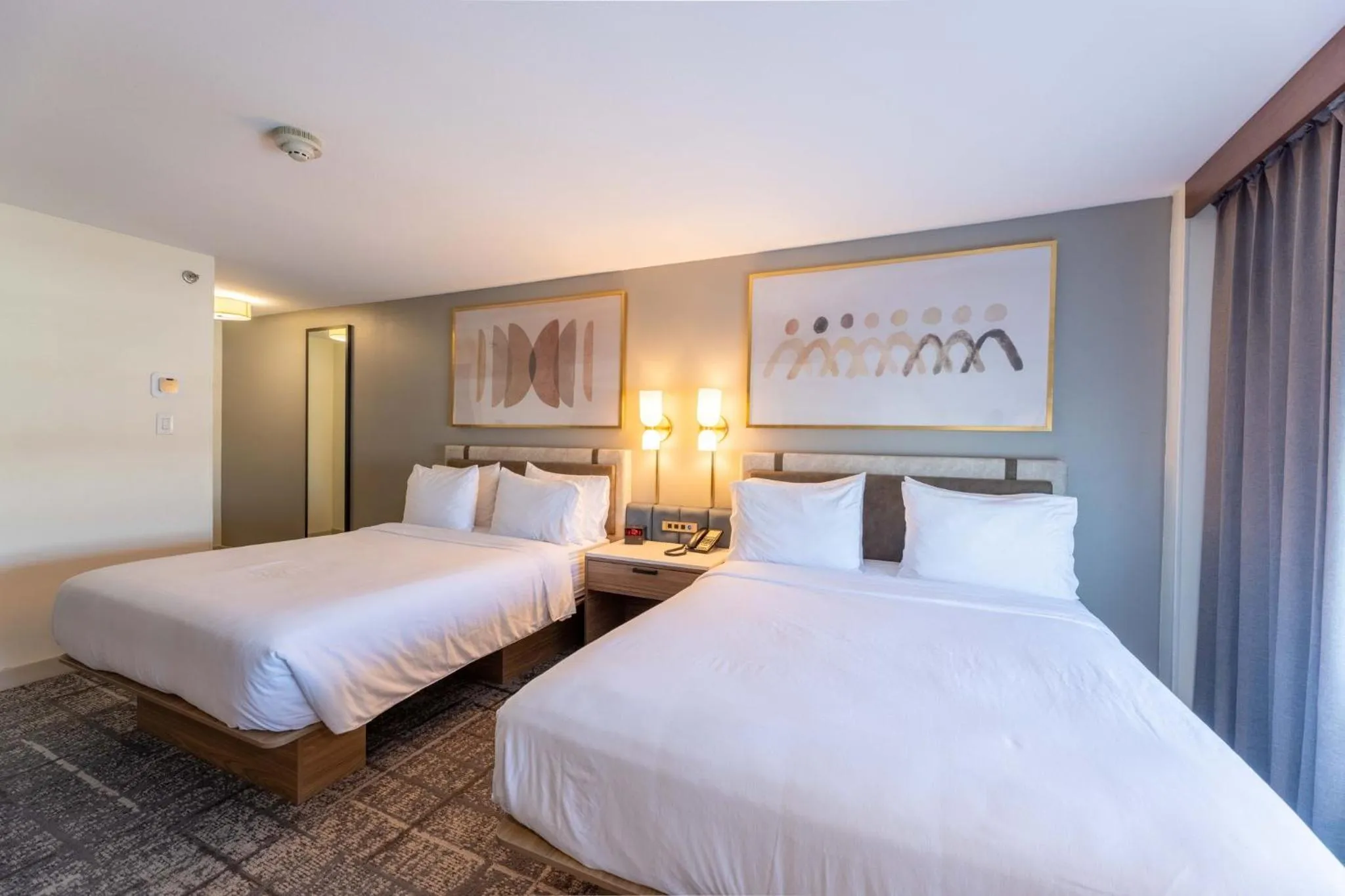 Photo of the whole room, Bed in Crowne Plaza Houston Galleria Area by IHG