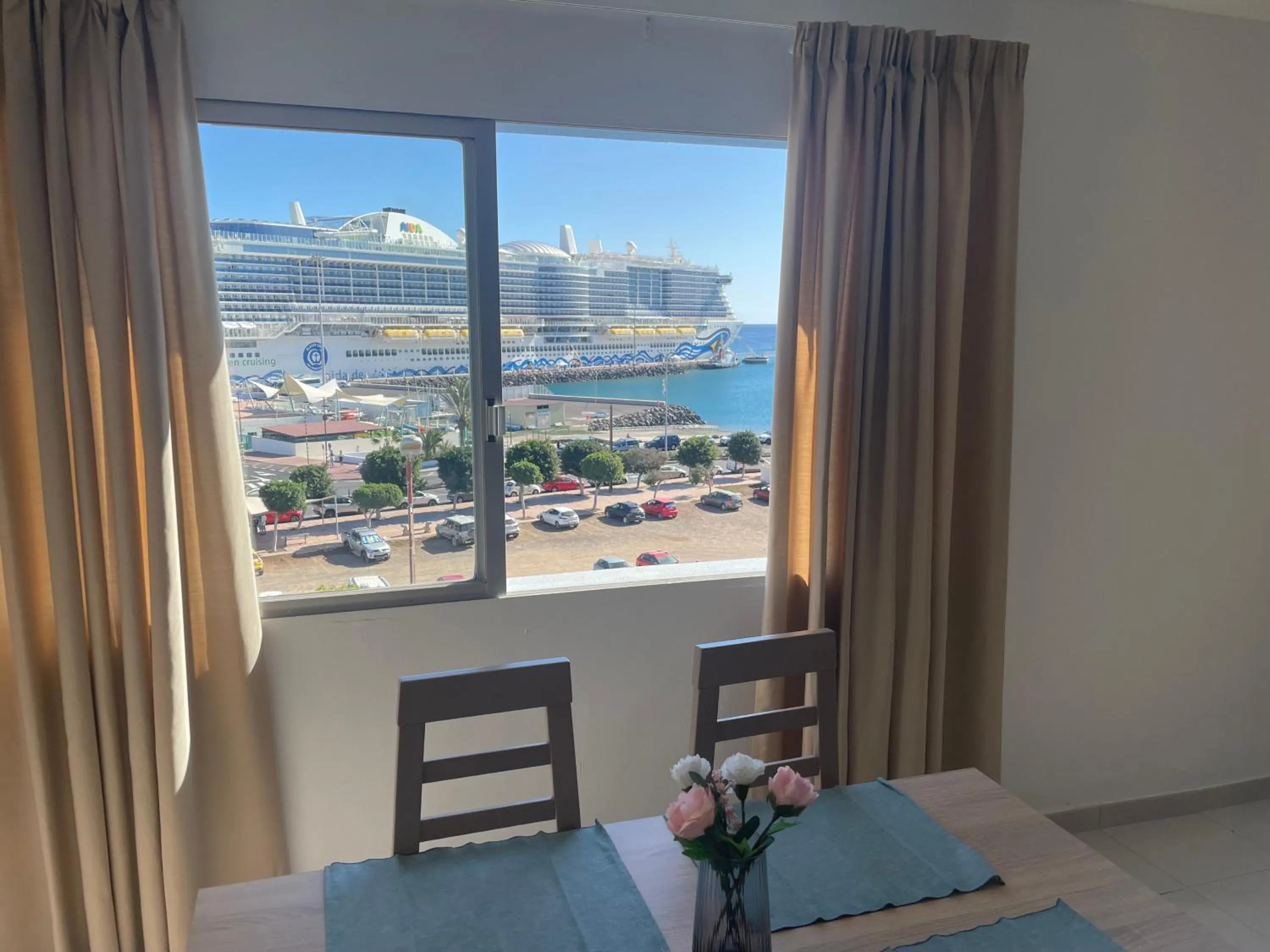Apartamentos Tao Laia