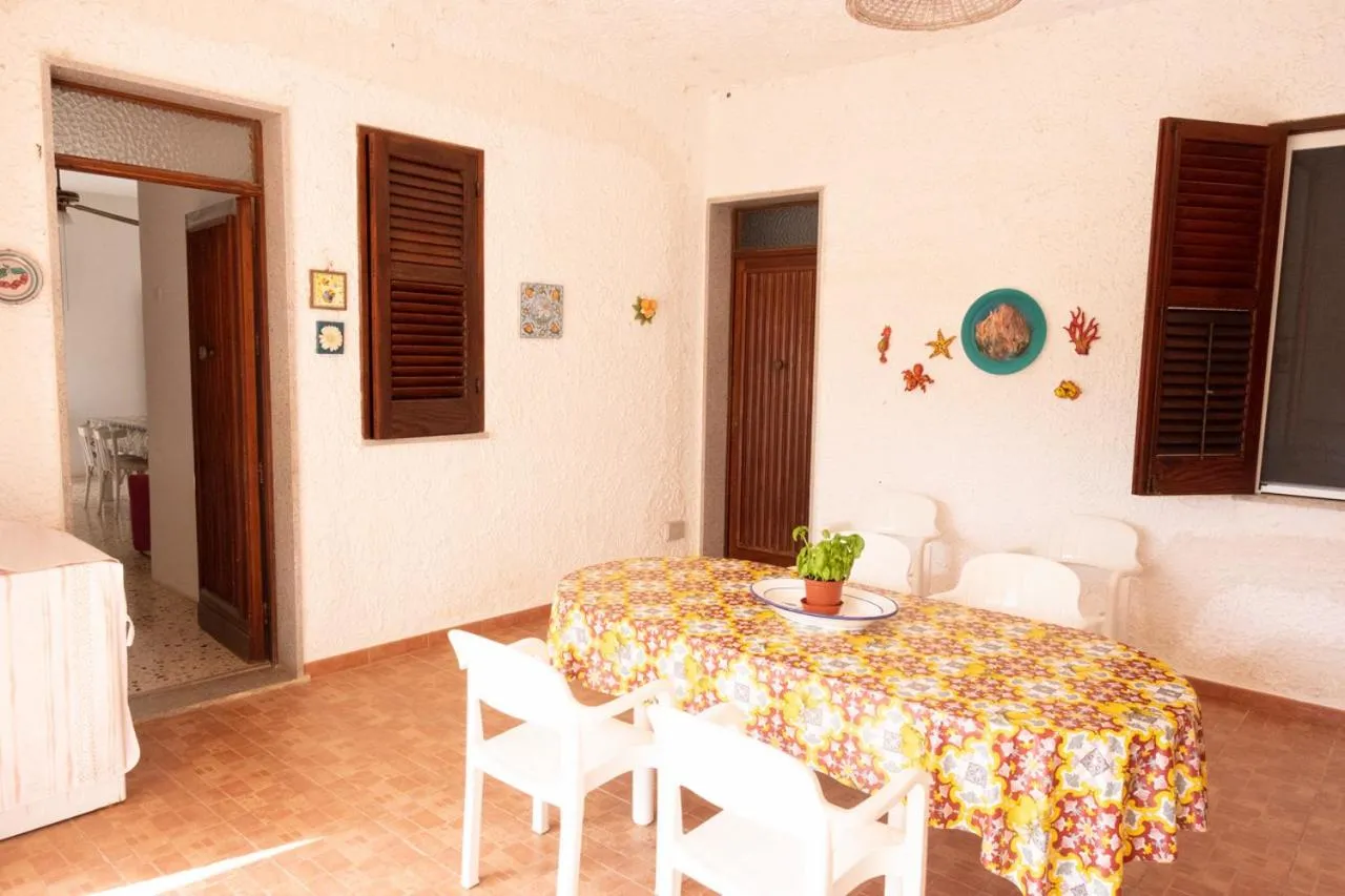 Casa Lisa a due passi dal mare con ampio giardino