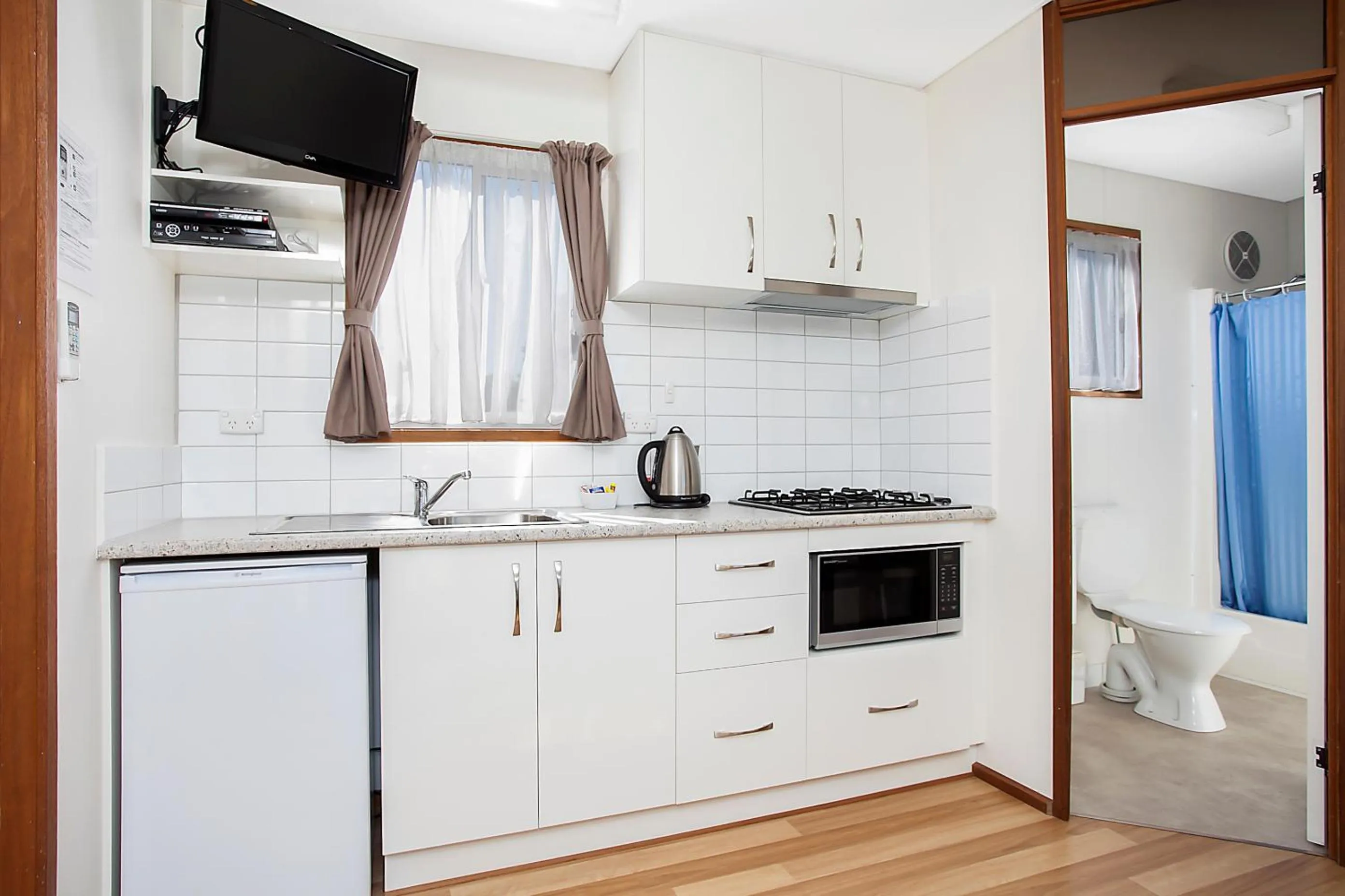 Kitchen or kitchenette in Great Ocean Road Tourist Park