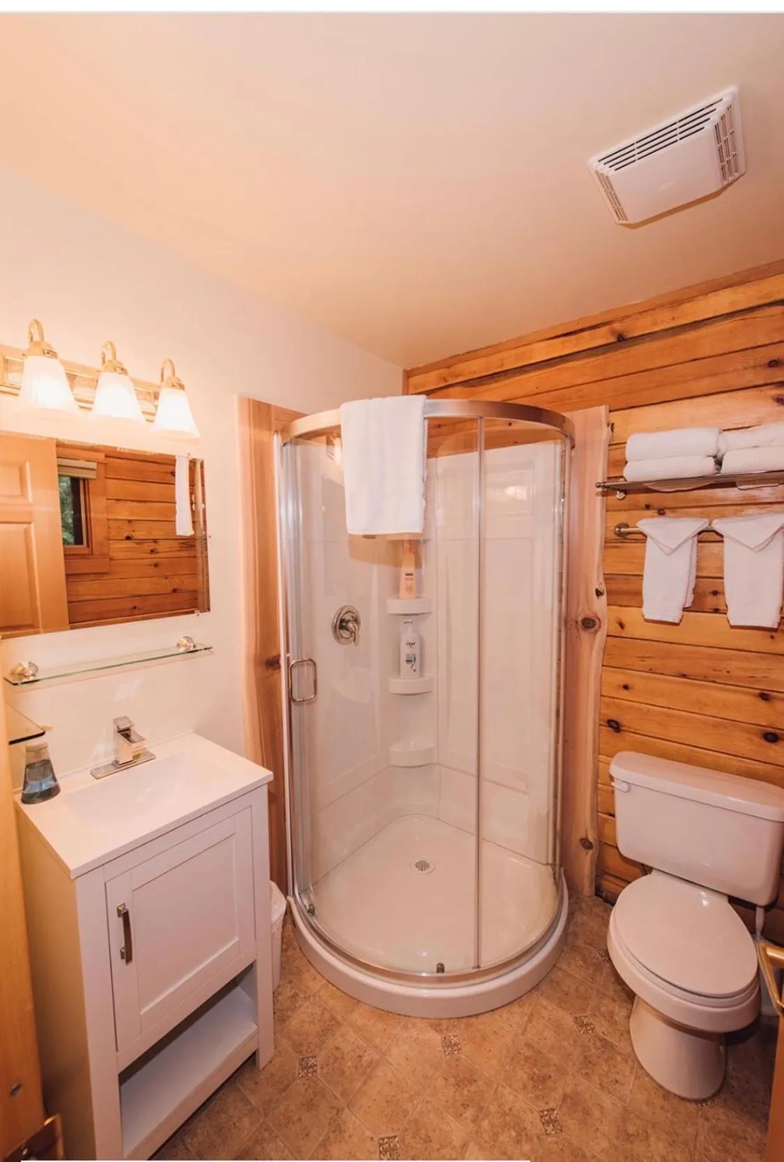 Bathroom in Across the Creek Cabins