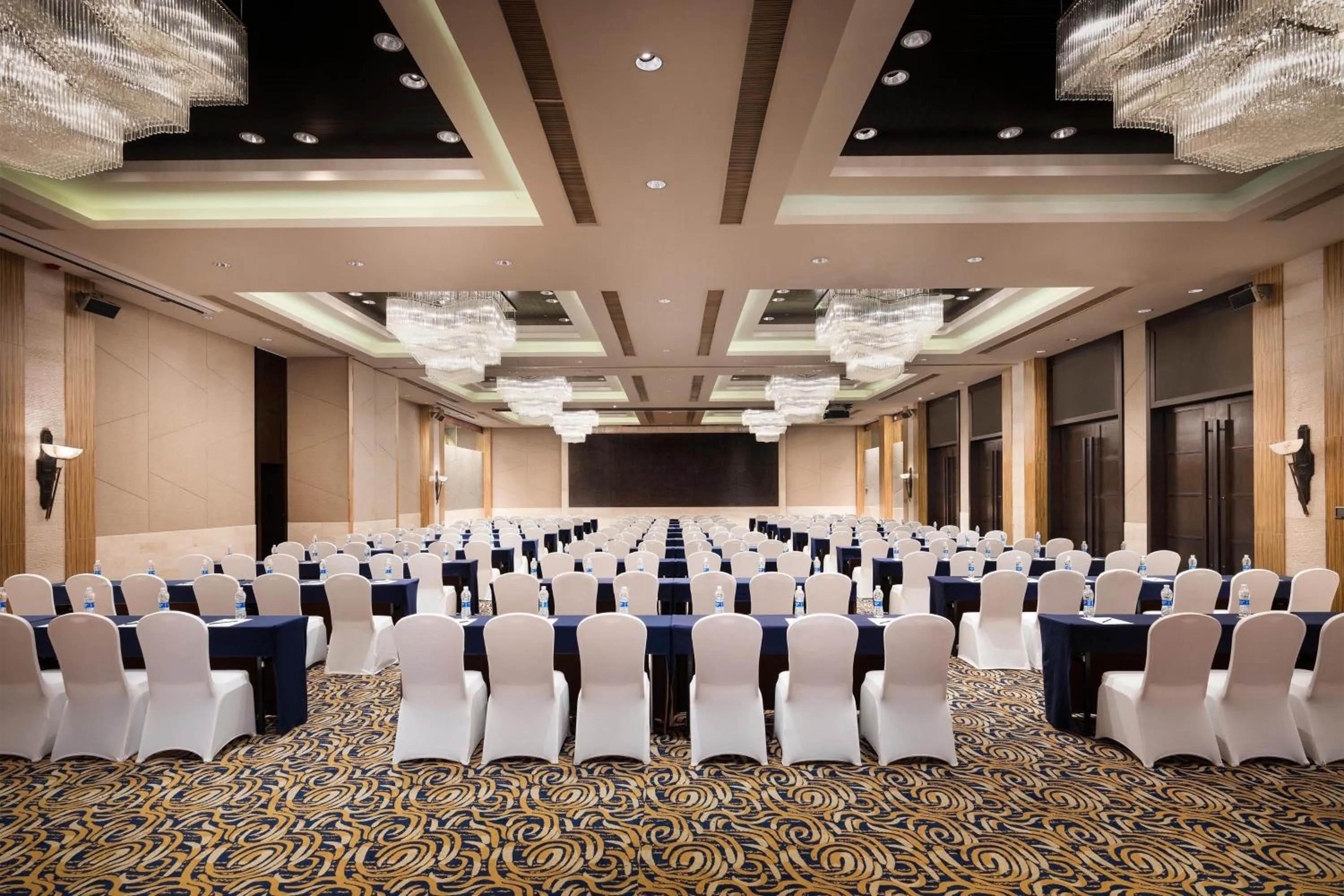 Meeting/conference room in Le Méridien Shimei Bay Beach Resort & Spa