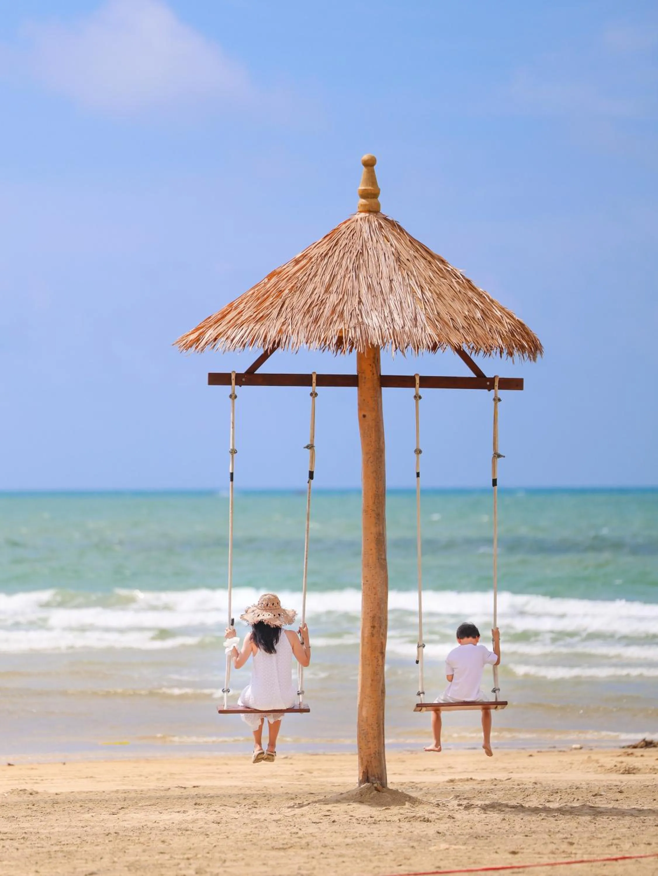 Beach in Le Méridien Shimei Bay Beach Resort & Spa