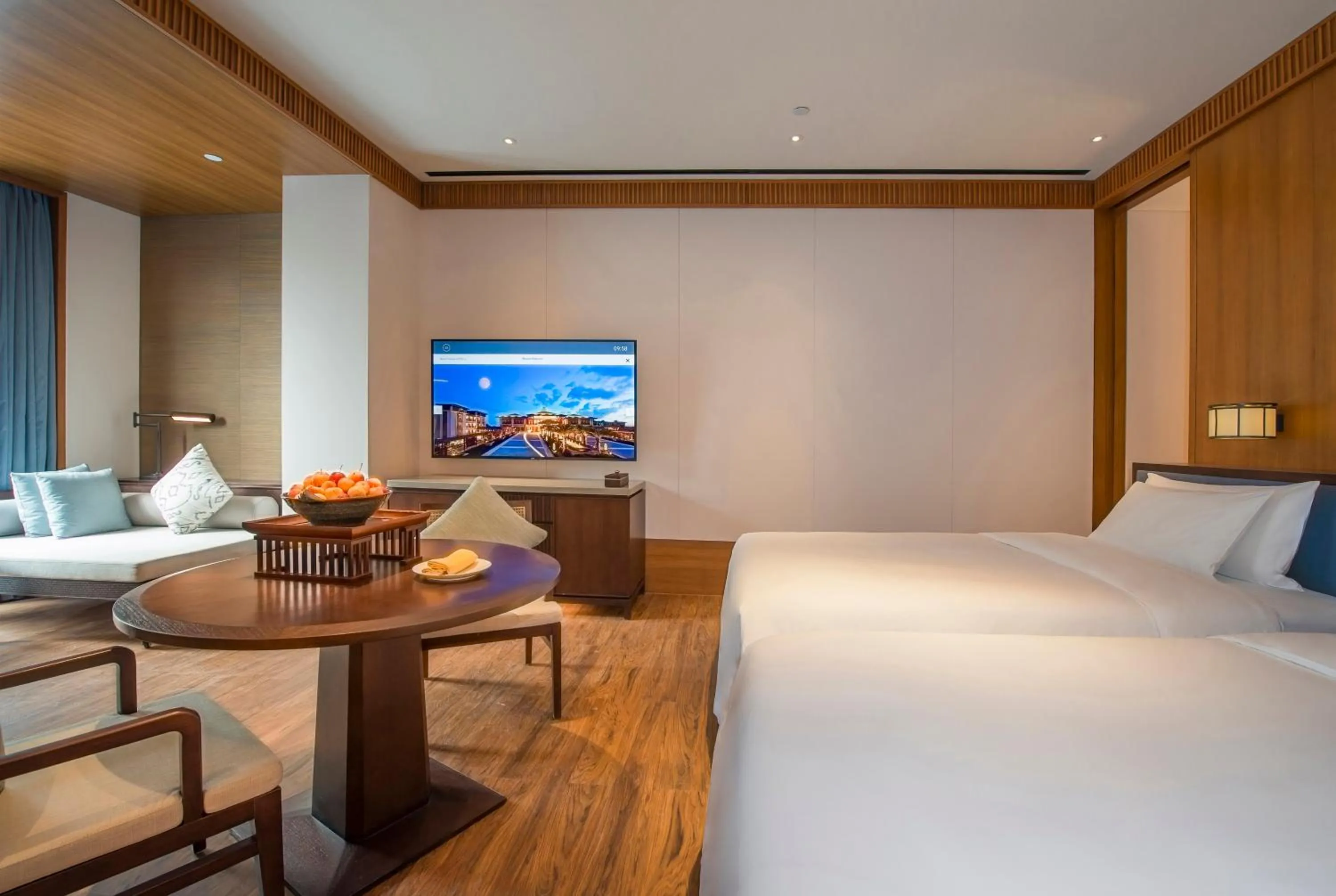 Bedroom, Bed in Le Méridien Shimei Bay Beach Resort & Spa