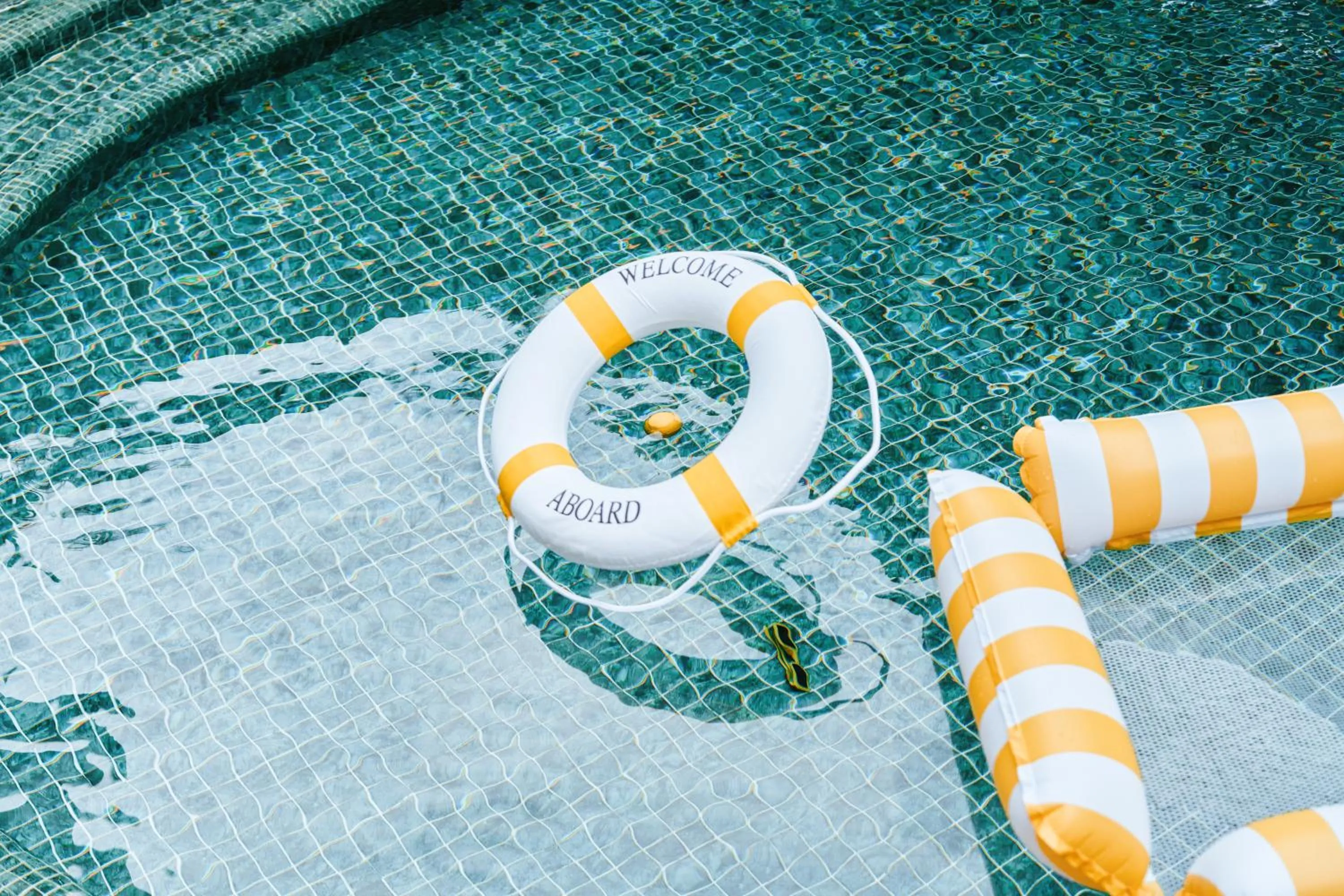 Swimming pool in Le Méridien Shimei Bay Beach Resort & Spa