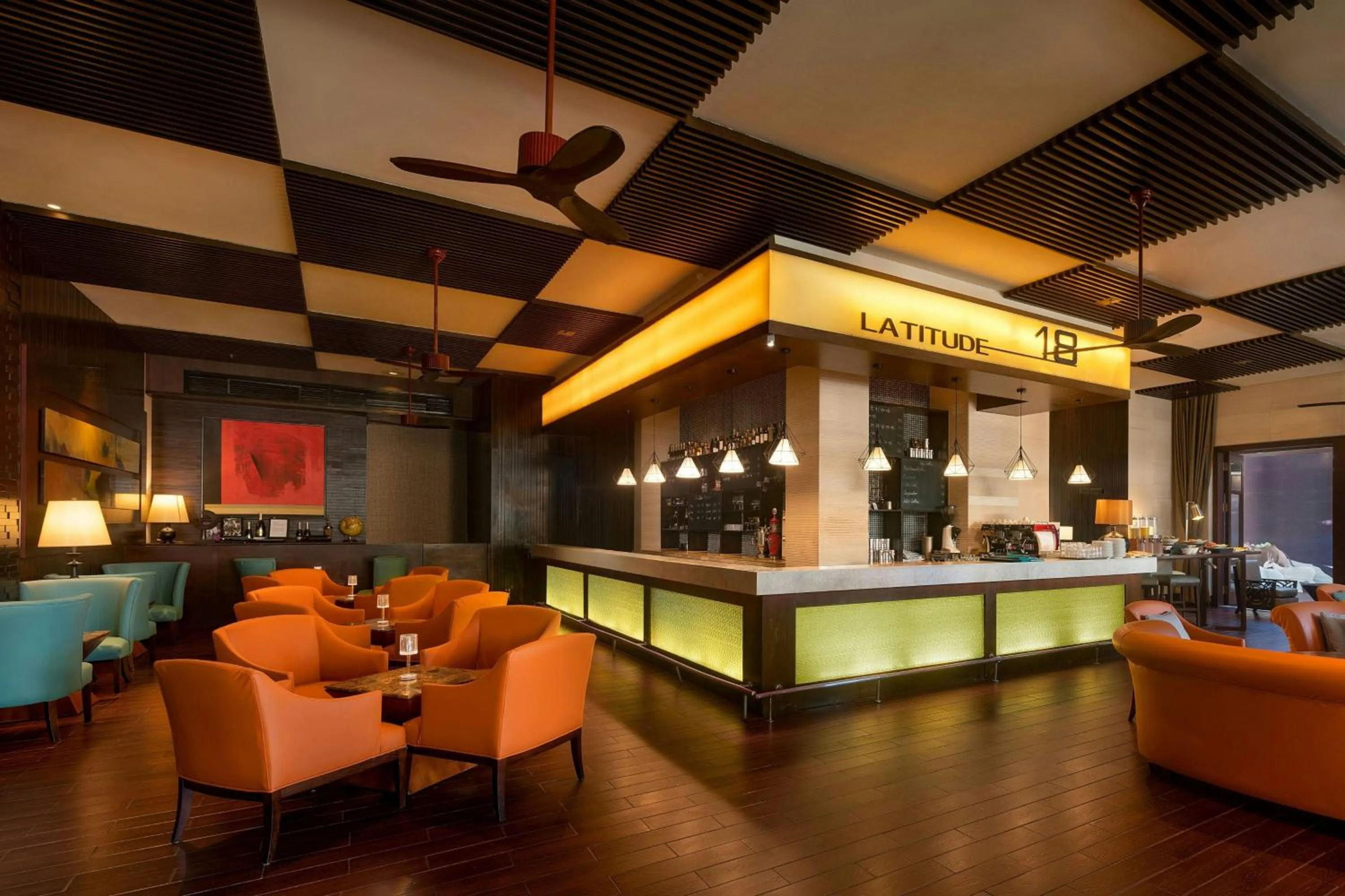 Lounge or bar in Le Méridien Shimei Bay Beach Resort & Spa