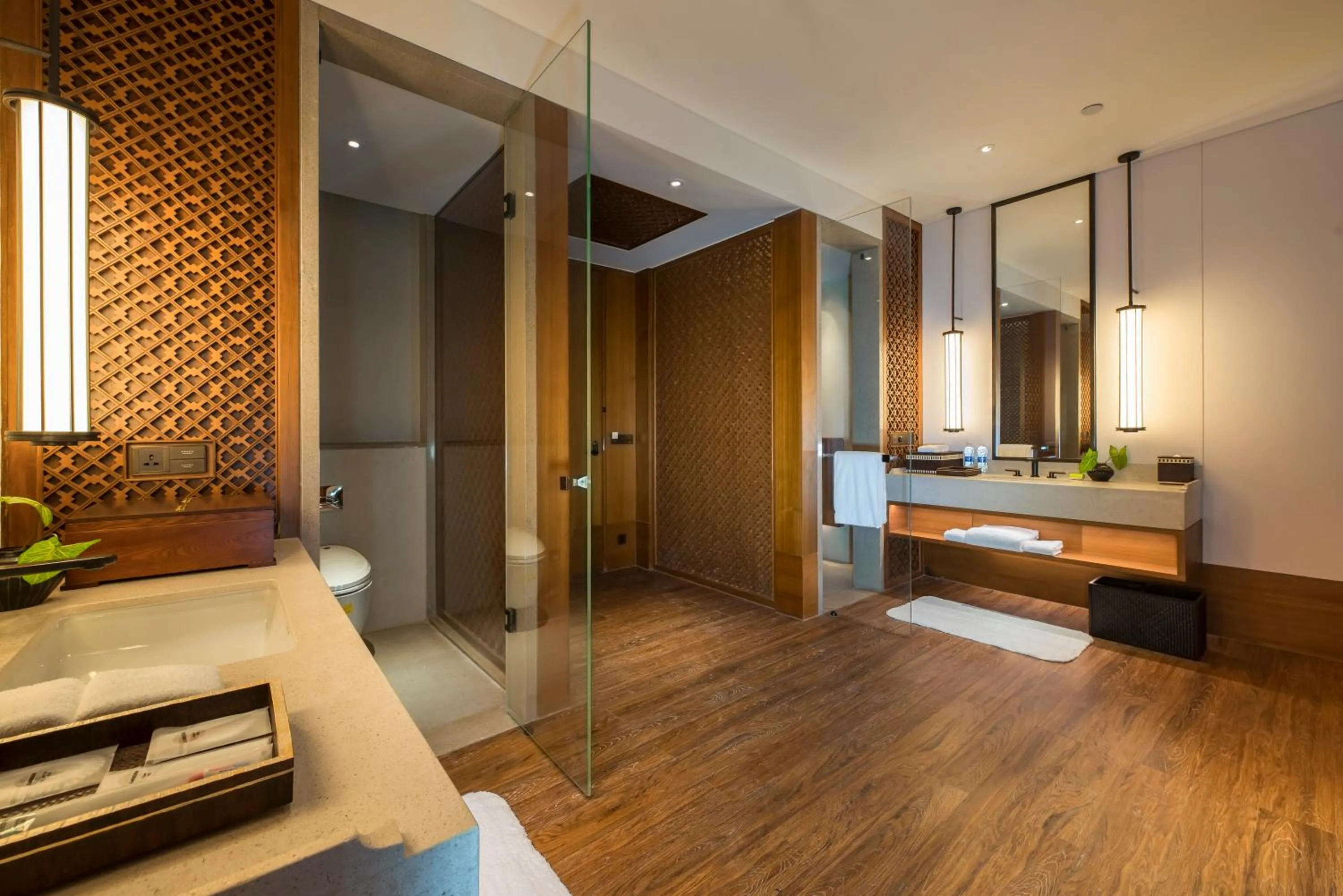 Shower in Le Méridien Shimei Bay Beach Resort & Spa