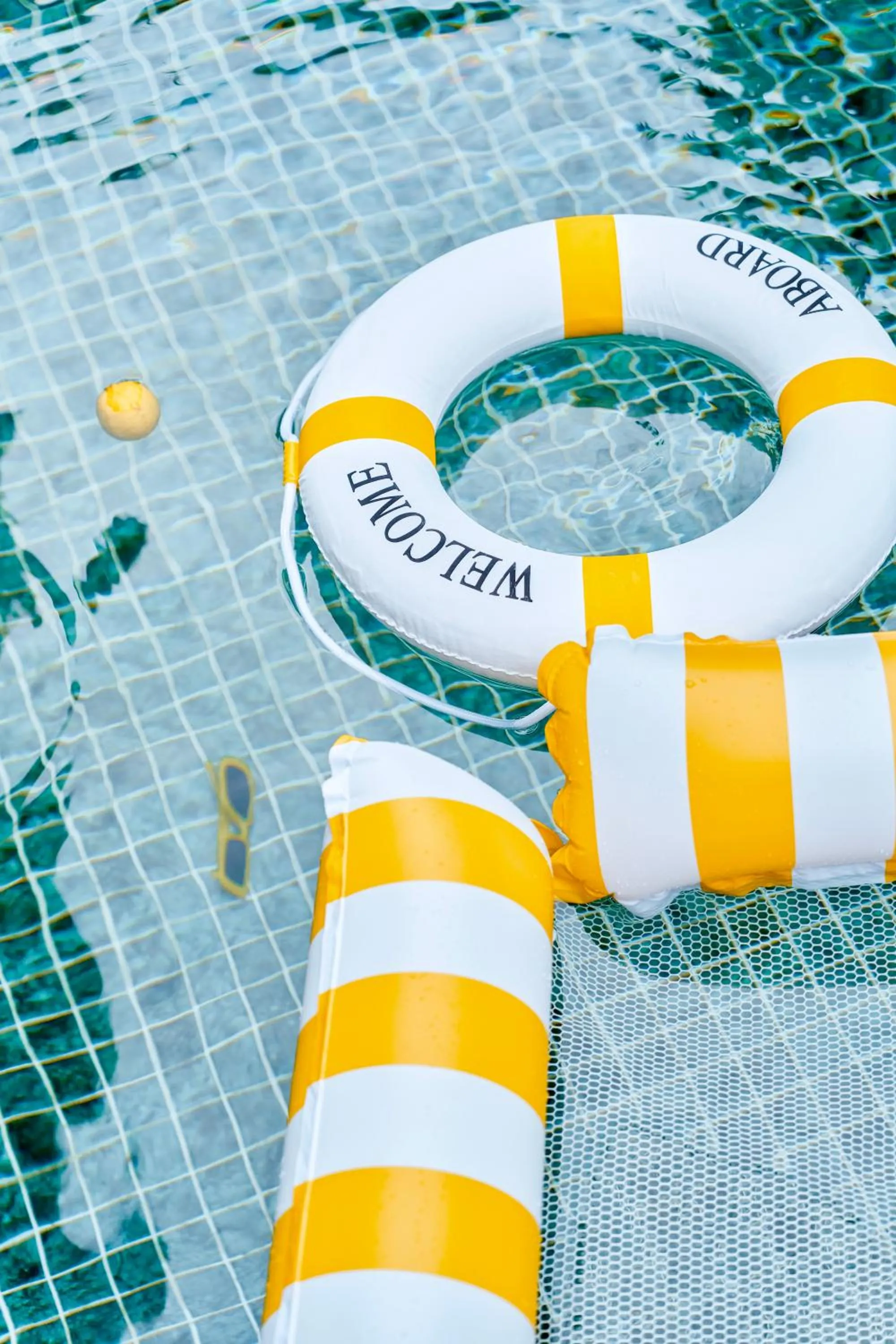 Swimming pool in Le Méridien Shimei Bay Beach Resort & Spa