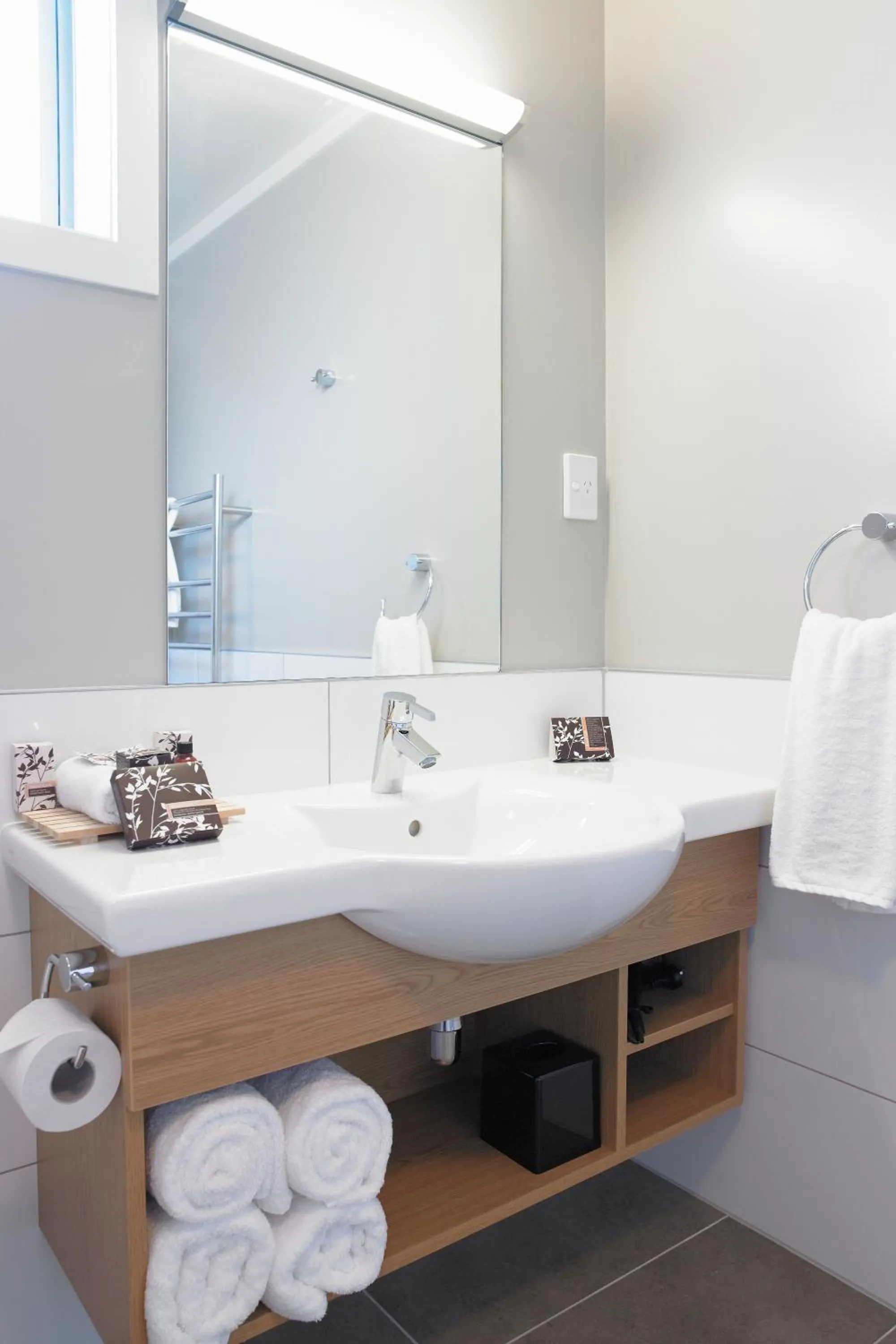 Bathroom in Argent Motor Lodge