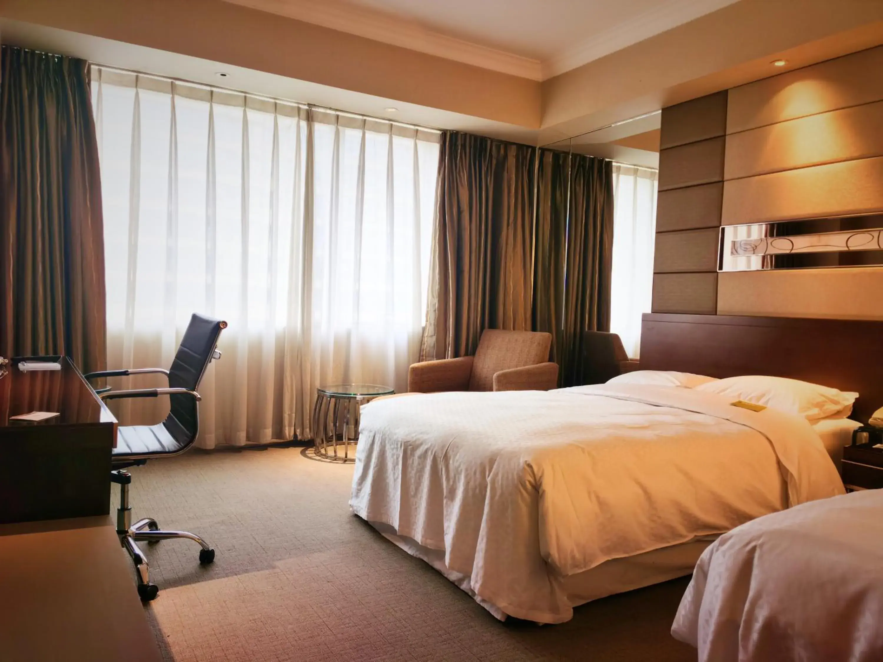 Bed in Four Points By Sheraton Beijing, Haidian Bed in Four Points By Sheraton Beijing, Haidian