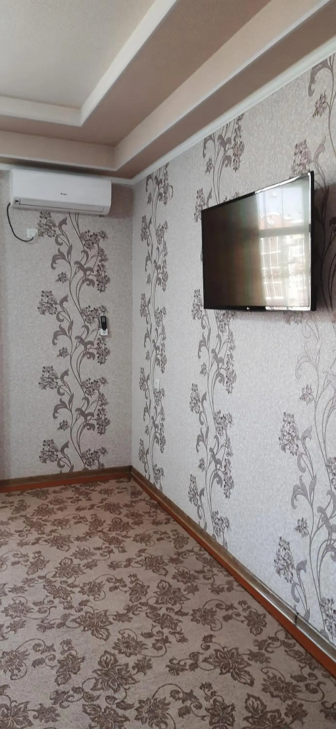 Twin Room with City View in Hotel SUGD & Guest House Twin Room with City View in Hotel SUGD & Guest House