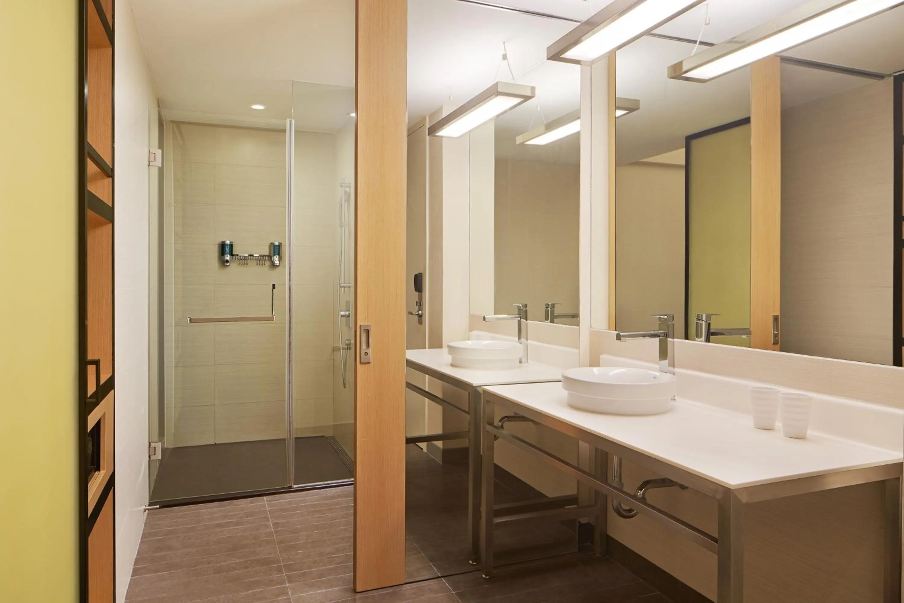 Bathroom in Aloft Nanhai, Foshan